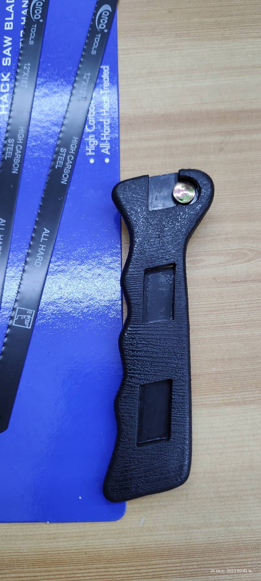 เลื่อยมือตัดเหล็ก AI-1900122 ARCA 12"x18T (แถมใบเลื่อย 2ใบ)