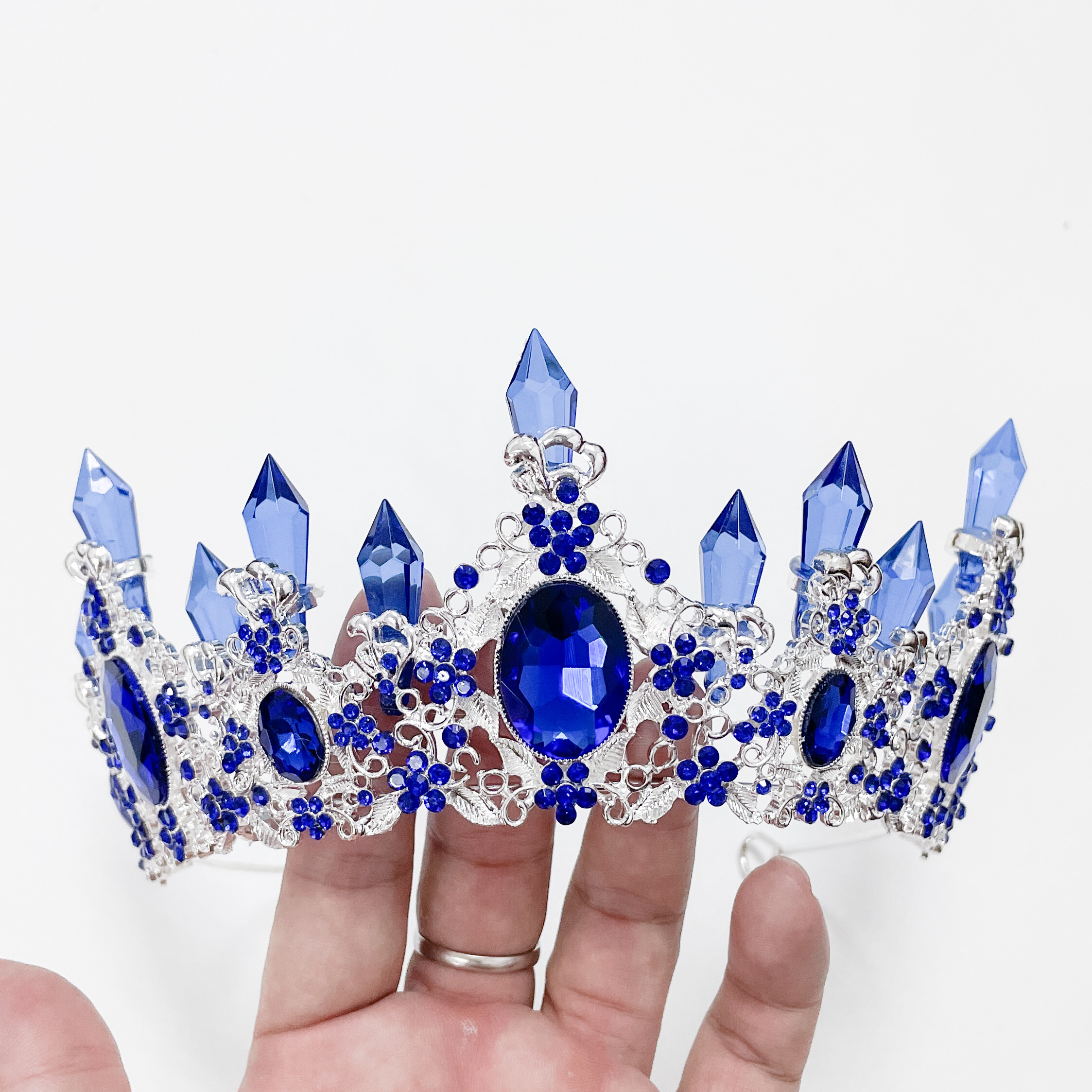 (พร้อมส่ง) เทียร่า 041 สีน้ำเงิน มงกุฎนางงาม มงกุฎเจ้าหญิง งานสวย ปราณีต QCเพชรทุกเม็ด สินค้าพร้อมส่งจากไทย