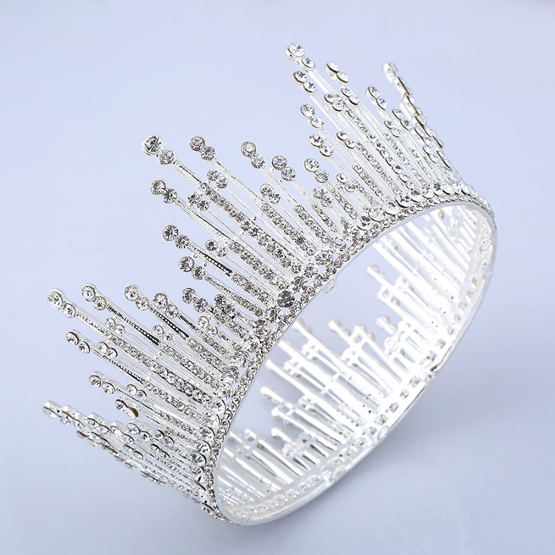 (พร้อมส่ง) มงกุฎ 037 สีเงิน รุ่นเพชร มงกุฎนางงาม มงกุฎประกวด งานสวย งานคุณภาพ