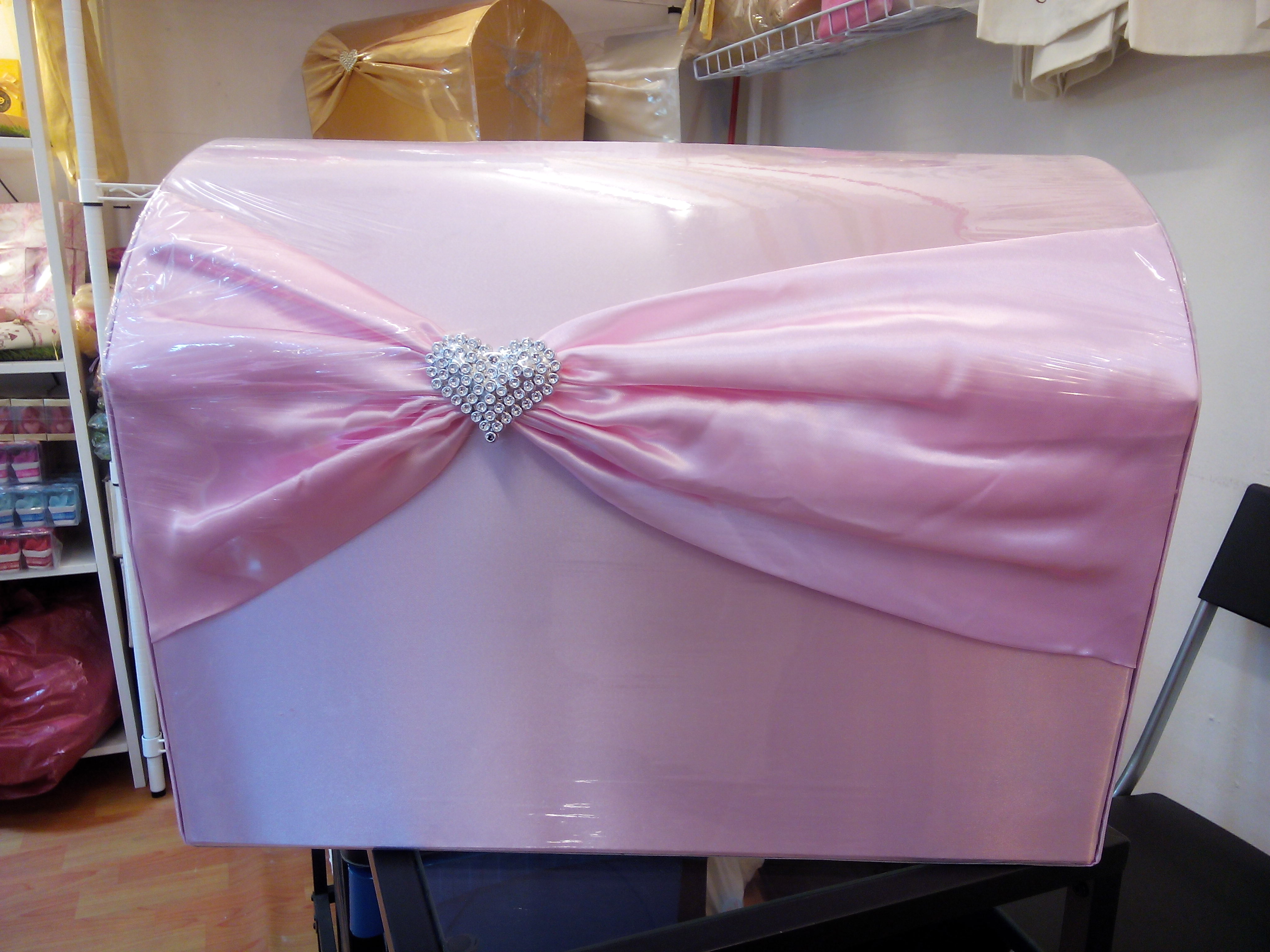 กล่องรับซองหีบสมบัติผ้าไหม คาดโบว์ใหญ่ ติดหัวใจเพชร