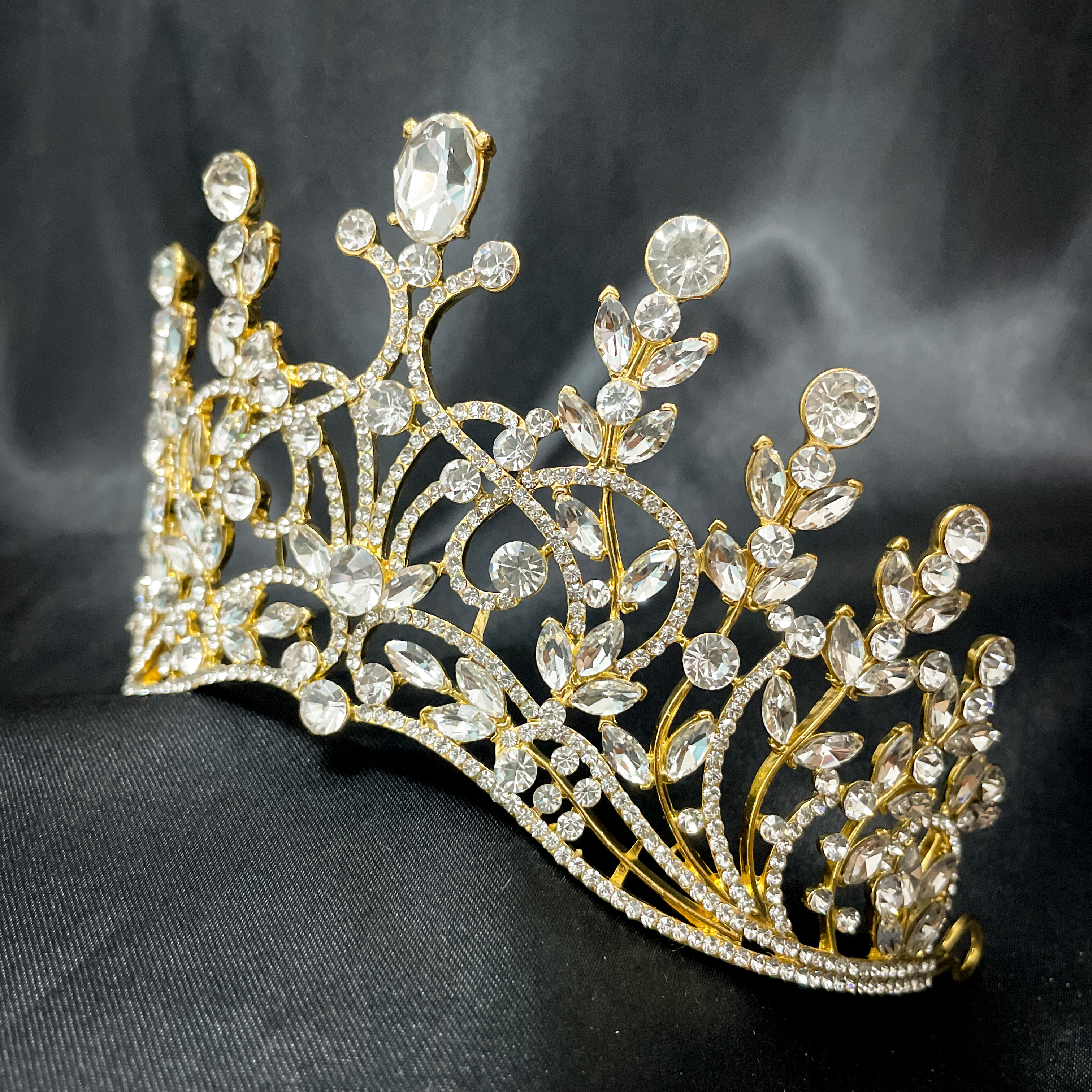 (พร้อมส่ง) เทียร่า 330 สีทอง มงกุฎนางงาม งานสวย ปราณีต QCเพชรทุกเม็ด สินค้าพร้อมส่งจากไทย