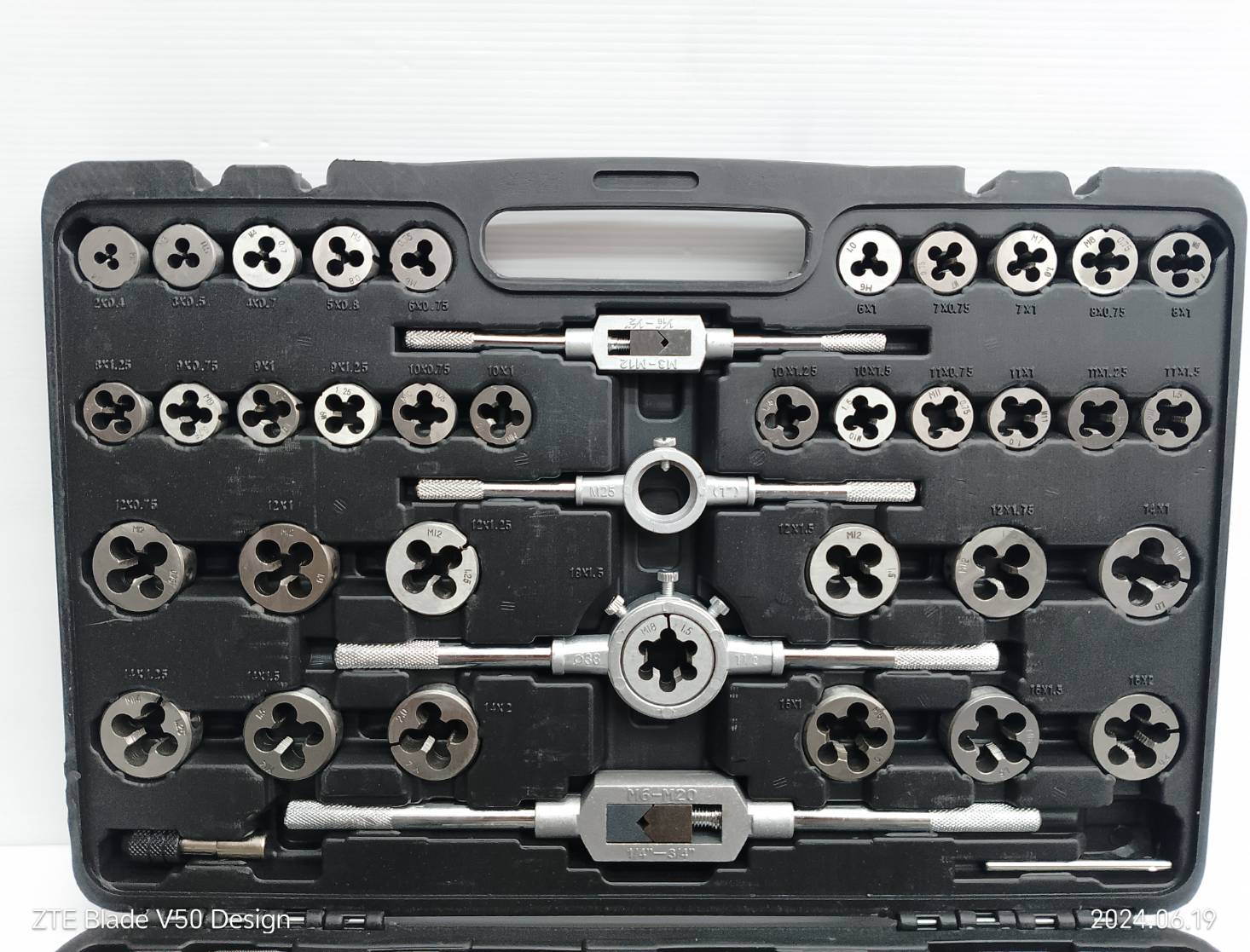 ชุดต๊าปเกลียว110ชิ้น KN-110A KONY (มิล)