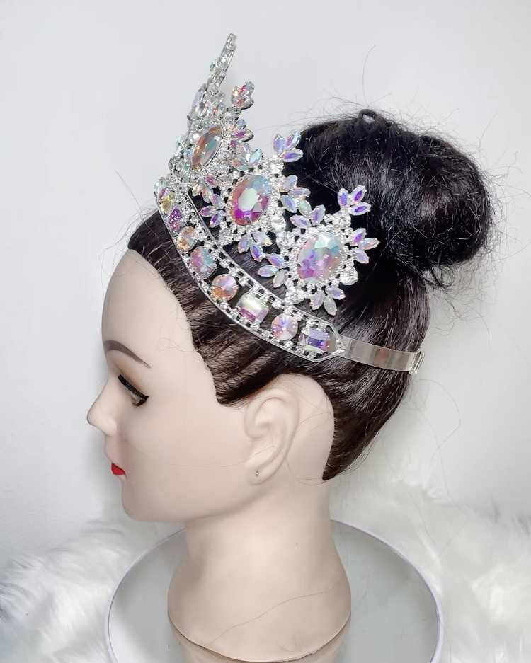 (พร้อมส่งจากไทย) มงกุฏ 100 สีรุ้ง มงกุฎนางงาม มงกุฎเพชร มงกุฎประกวด สินค้าพร้อมส่ง ไม่ต้องรอนาน งานพรีเมี่ยม