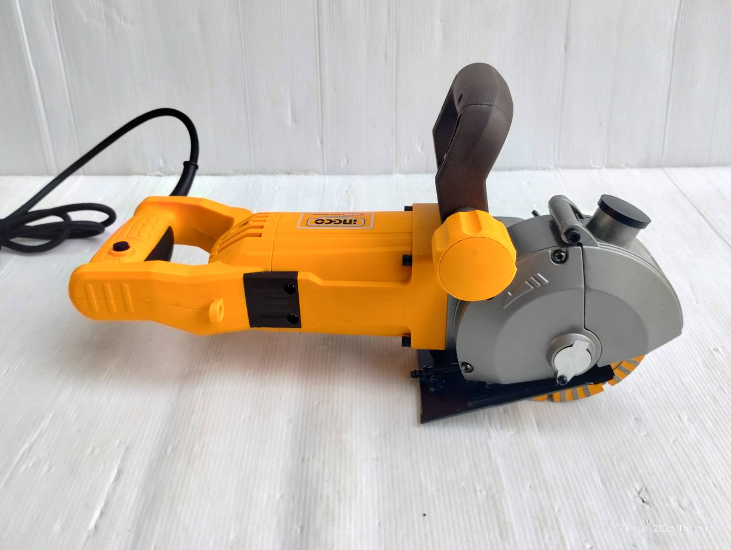 เครื่องเซาะร่องคอนกรีต5" WLC30001 INGCO