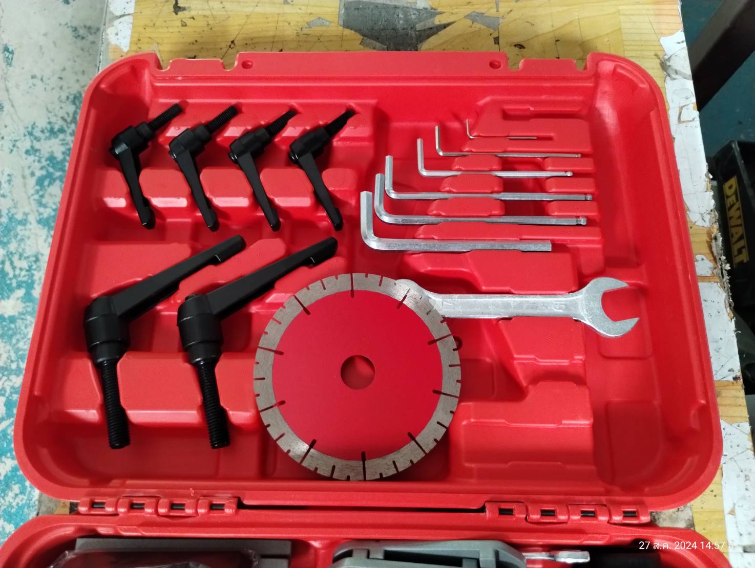 โต๊ะตัดกระเบื้อง1.2 ม.พร้อมขาตั้ง. 9232 POLO