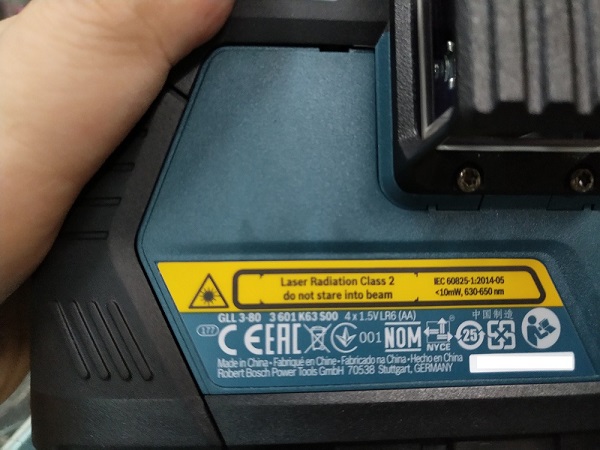 เลเซอร์ระดับ12เส้น แสงแดง GLL3-80 KIT BOSCH พร้อมขาตั้ง