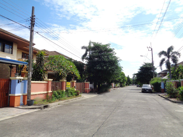 H1134 ขายบ้านเดี่ยว 2ชั้น 72 ตร.วา ม. พัฒนาสิริ ซาฟารีเวิลด์ ซอยเลียบคลองสอง 32 บางชัน คลองสามวา ตกแต่งสวย สภาพพร้อมอยู่