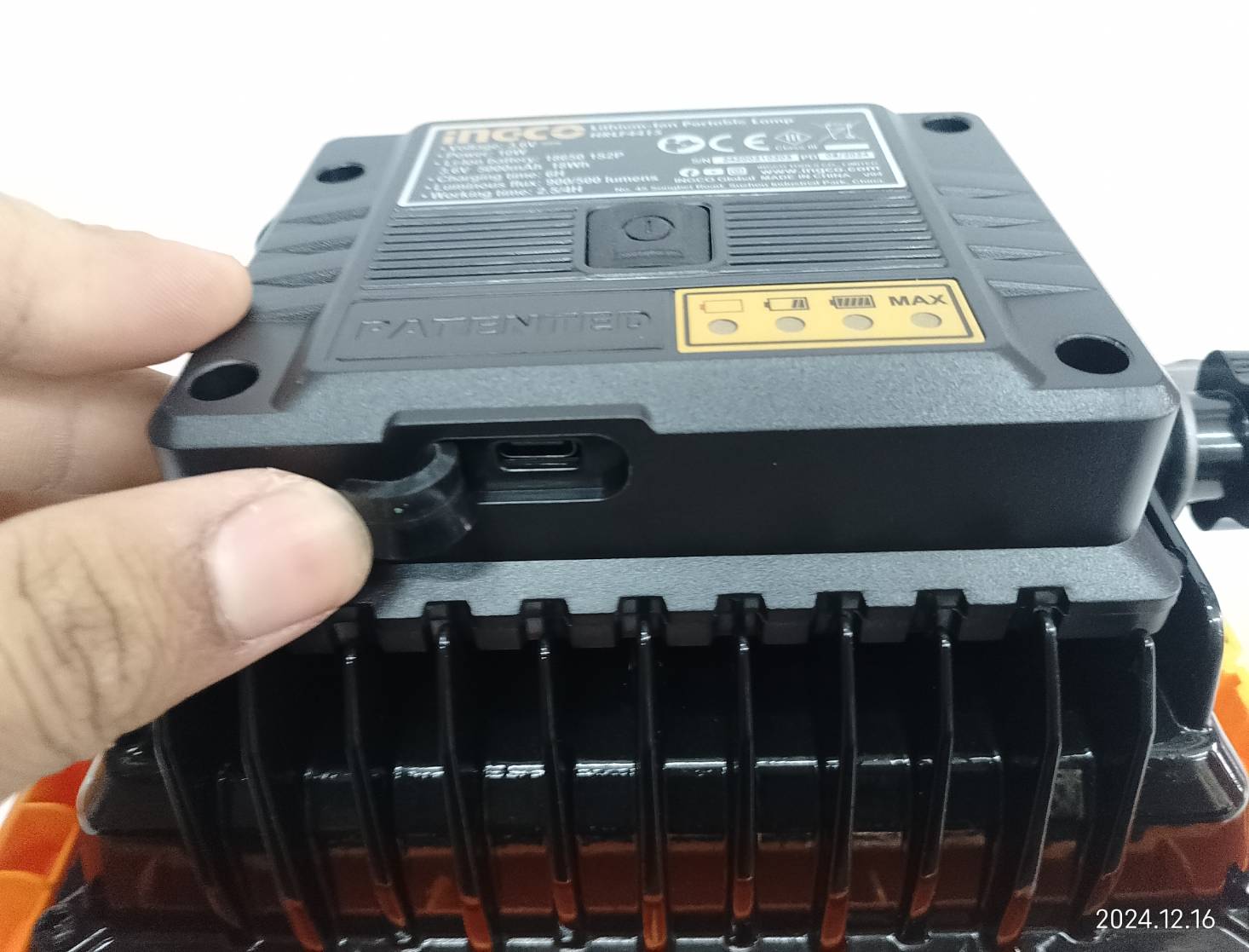 INGCO ไฟฉายตั้งโต๊ะ3.7V HRLF4415 พร้อมแบตเตอรี่ 5.0Ah
