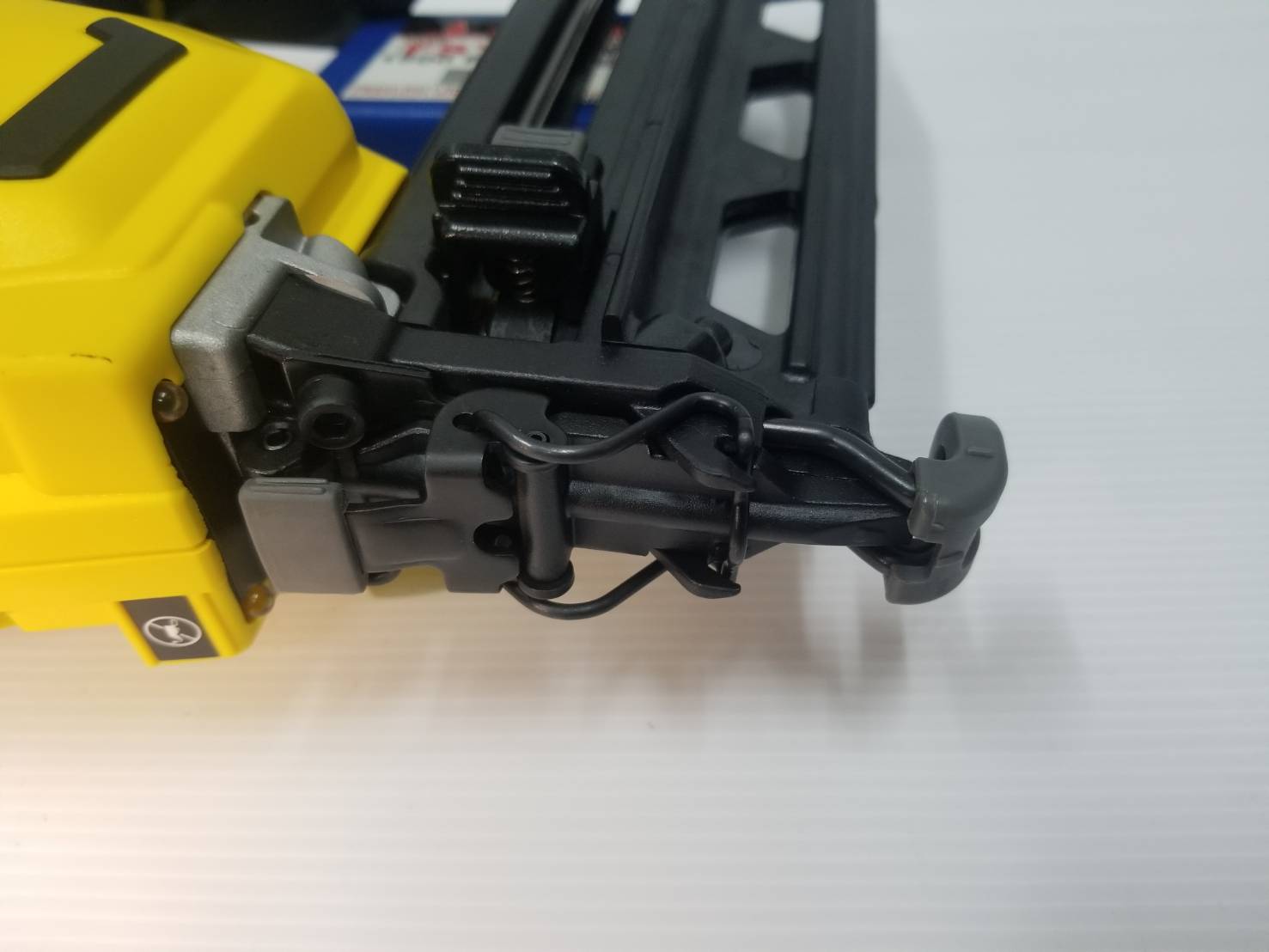 เครื่องยิงตะปู20V SCN616D2K STANLEY