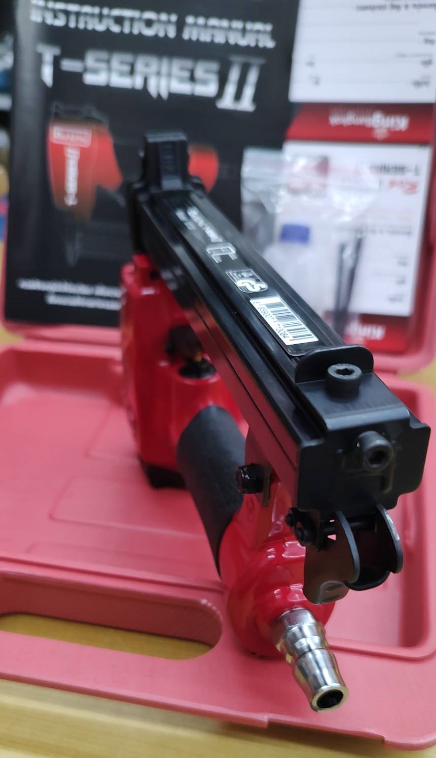 แม็กยิงตะปูลม ขาคู่ 1013J REDKING (T SERIES) II