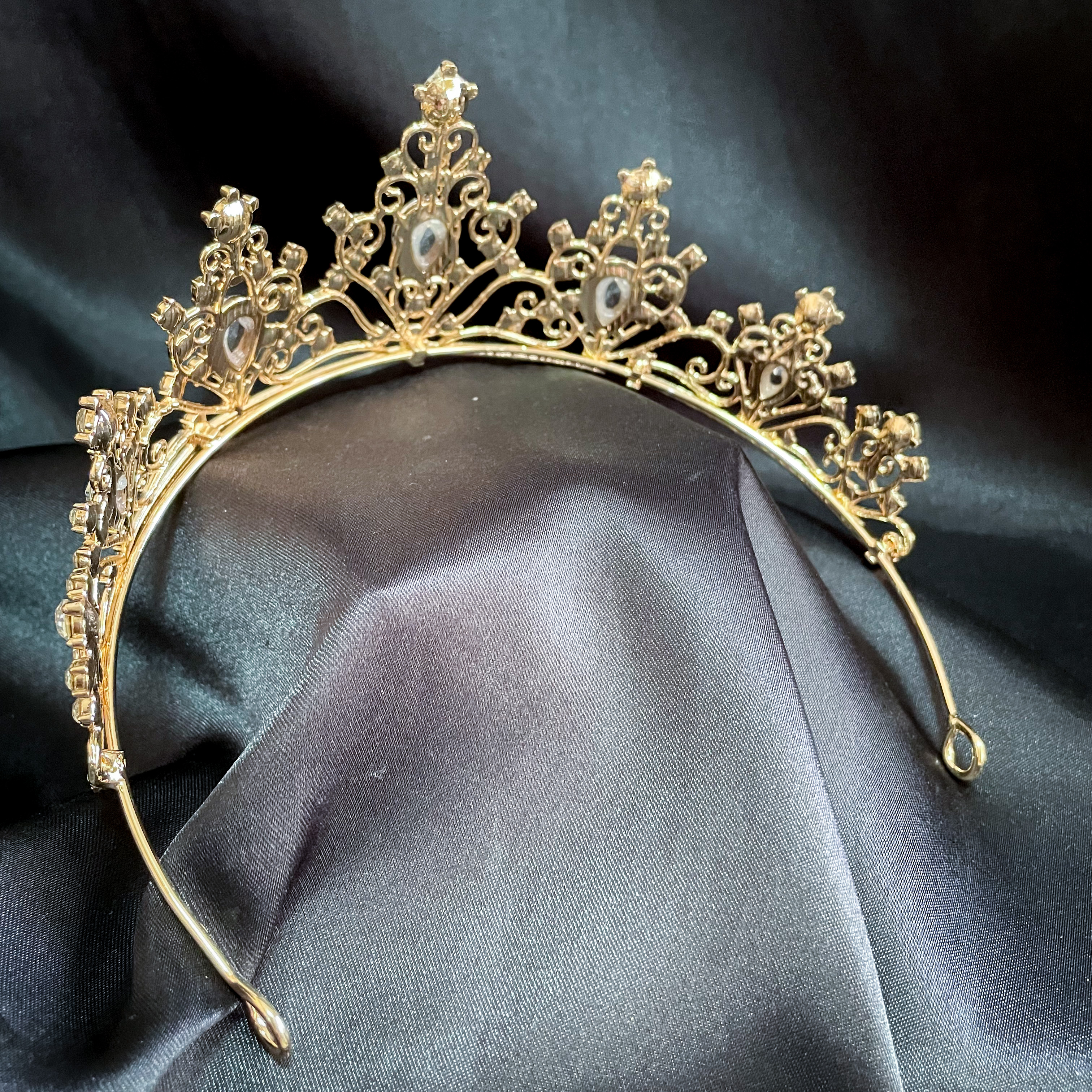 (พร้อมส่ง) เทียร่า 319 สีน้ำเงิน มงกุฎนางงาม มงกุฎเจ้าหญิง งานสวย ปราณีต QCเพชรทุกเม็ด สินค้าพร้อมส่งจากไทย