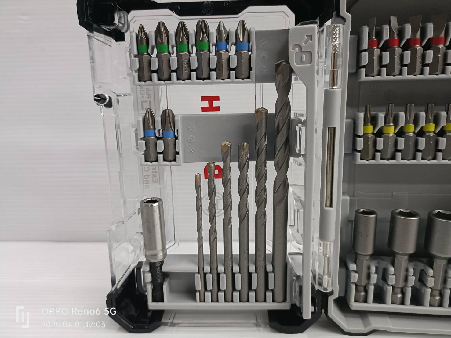 BOSCH รุ่น 2607017728 ชุดเจาะปูน Pick & Click 35 ชิ้น