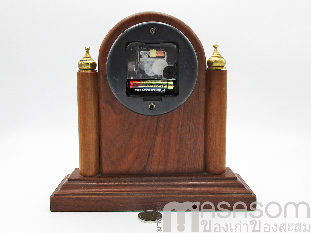 นาฬิกาตั้งโต๊ะไม้สัก