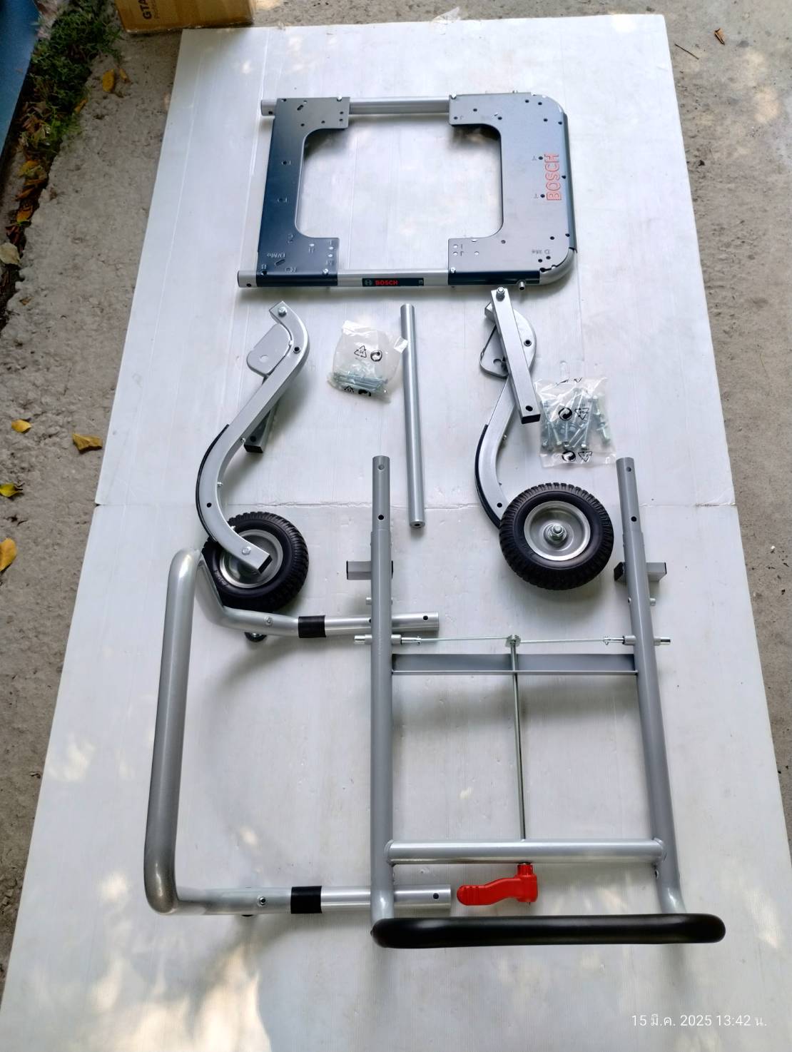 BOSCH GTA60W ขาโต๊ะเลื่อย พับได้มีล้อ สำหรับ GTS10XC, GTS10J