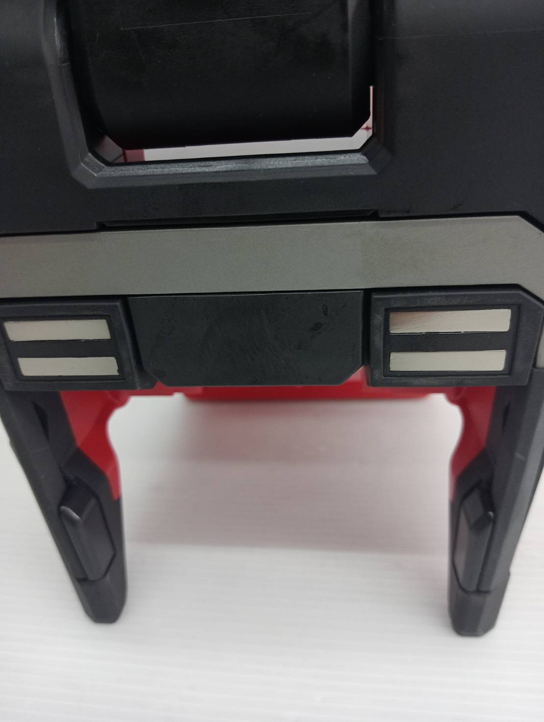 ไฟส่องพื้นที่ 18 โวลต์ หัวหมุน/พับได้ M18 PAL-0 (เครื่องเปล่า) Milwaukee