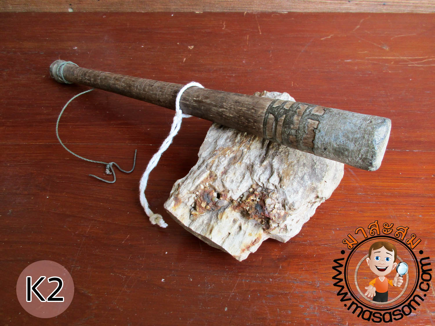 ตาชั่งก้อมโบราณ