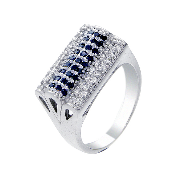 แหวนเงิน ประดับเพชร CZ ดีไซน์โฉบเฉี่ยวทันสมัยควรค่าแก่การครอบครอง ใส่ติดนิ้วได้ทุกงาน เพชรใช้ระบบการฝัง โดยช่างผู้ชำนาญงานและมีประสบการณ์