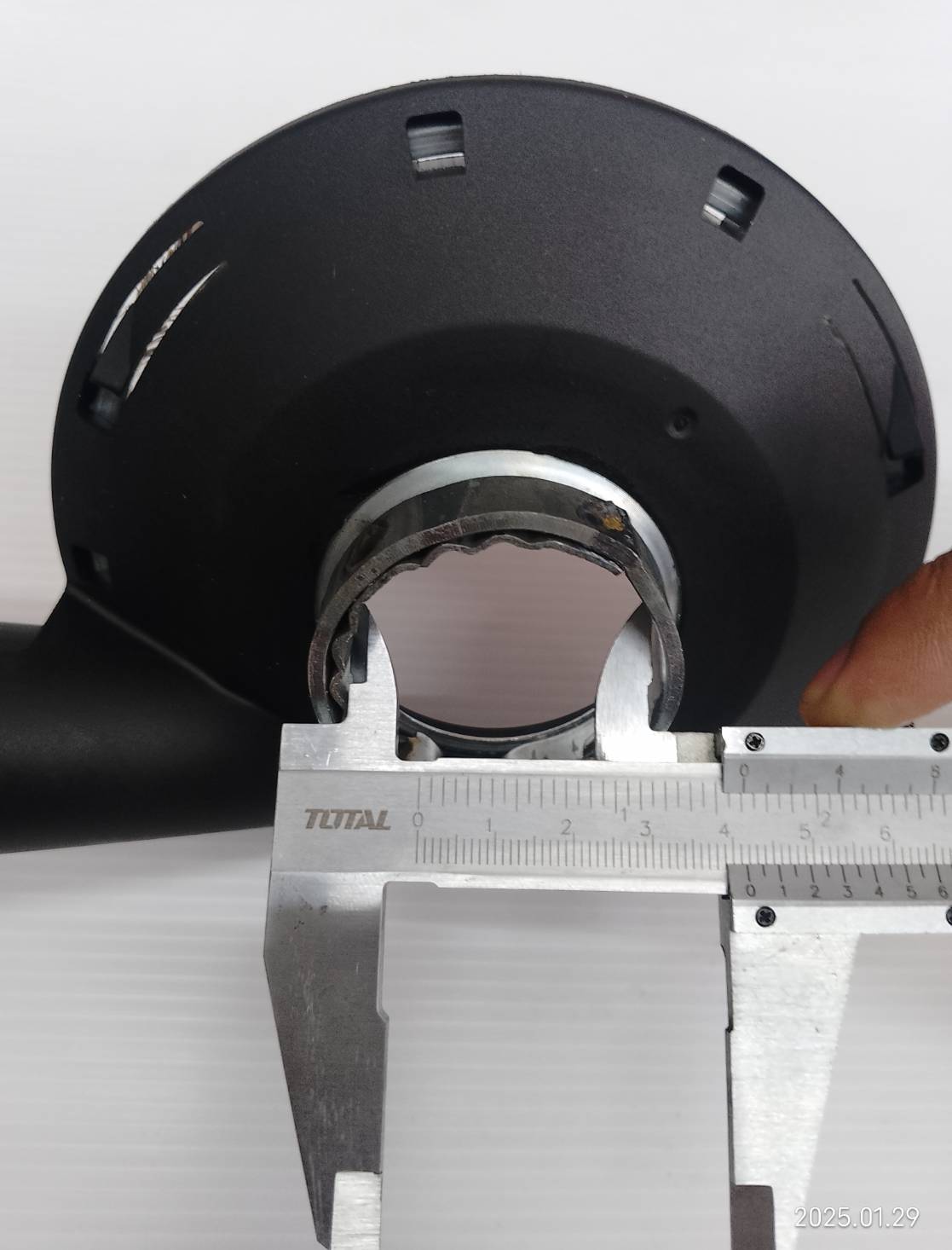 BOSCH กาดดูดฝุ่น สำหรับเครื่องเจียร 4" 2608000629 ใช้กับถ้วยเพชร ต่อเข้ากับเครื่องดูดฝุ่น