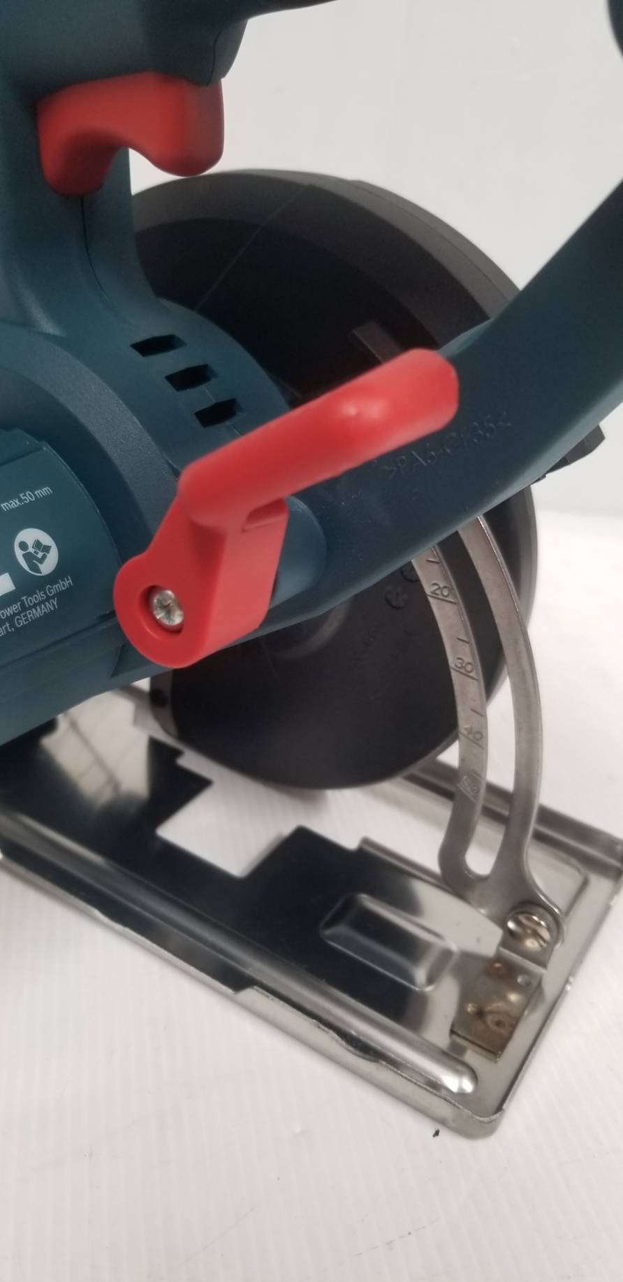 เลื่อยวงเดือนตัดเหล็ก18V GKM18V-LI BOSCH KIT