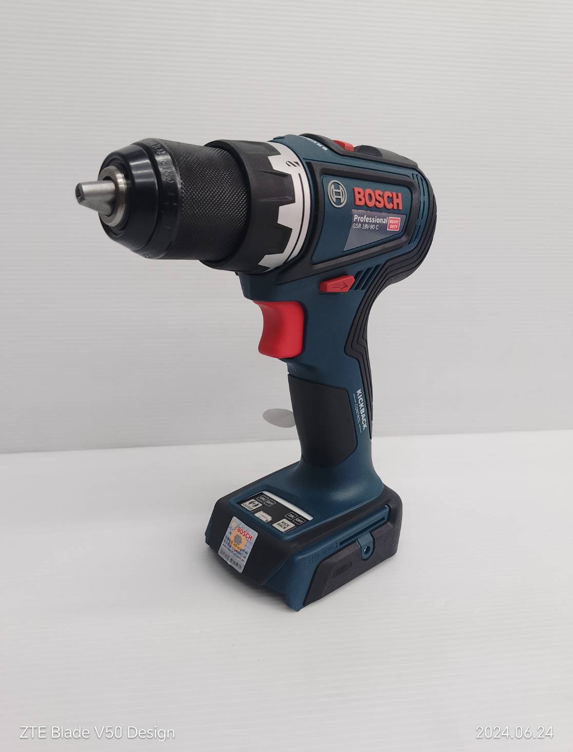 สว่านไขควงไร้สาย18V GSR18V-90C BOSCH SOLO