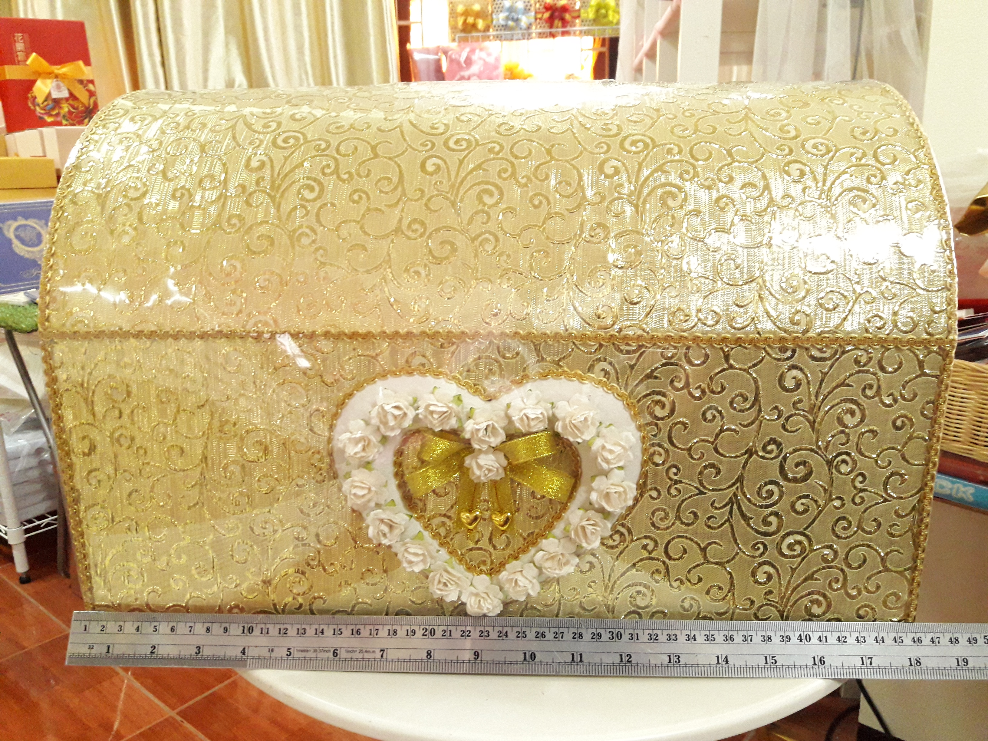 กล่องรับซองสีทอง ผ้าหนังลายนูน