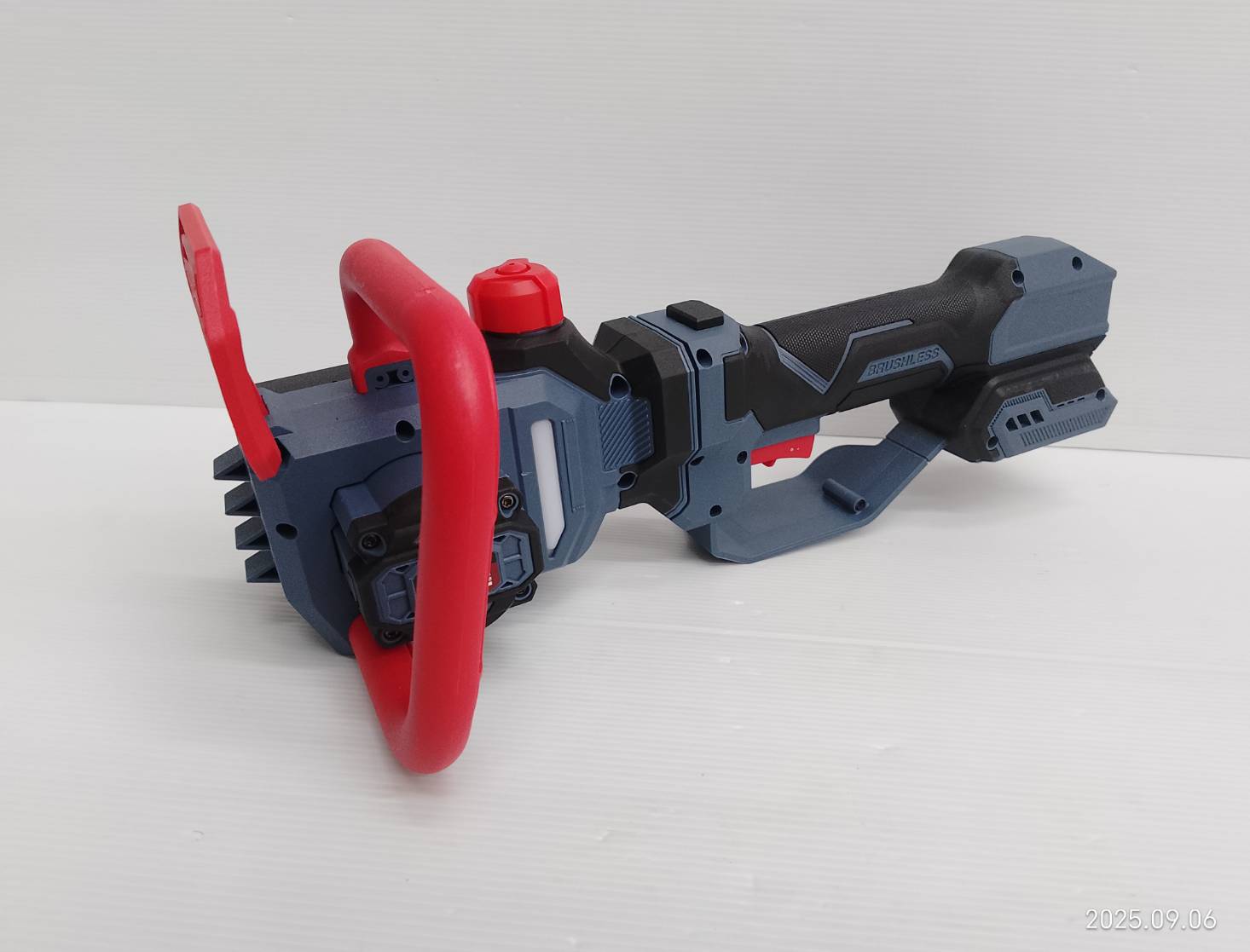 MASARU เลื่อยโซ่แบตเตอรี่20V 11.5" SCS-435 ด้ามยืดยาวได้ 1 เมตร