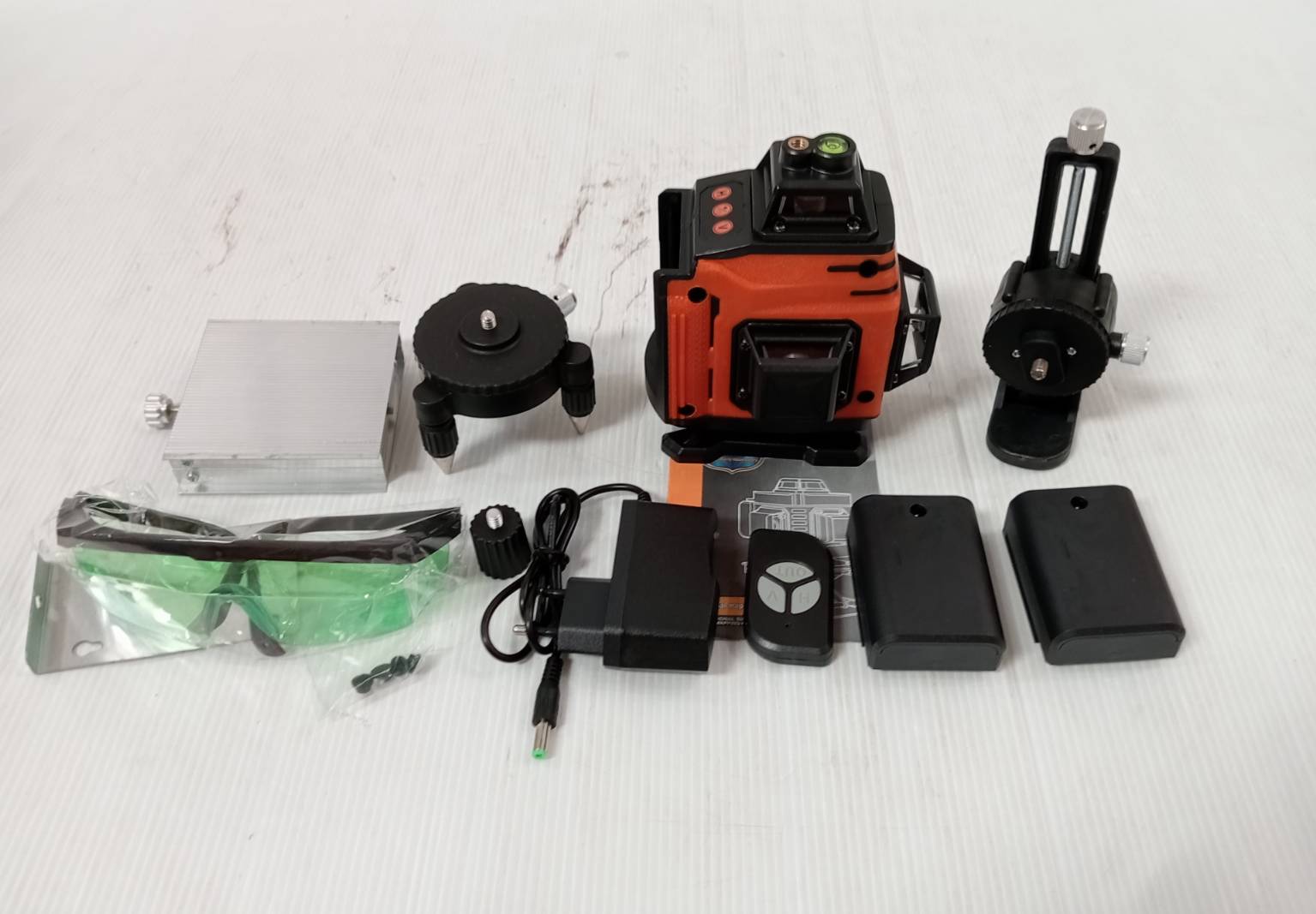 เลเซอร์ระดับ16เส้น (เขียว) 4D VG-LS16 VERGIN พร้อมขาตั้ง