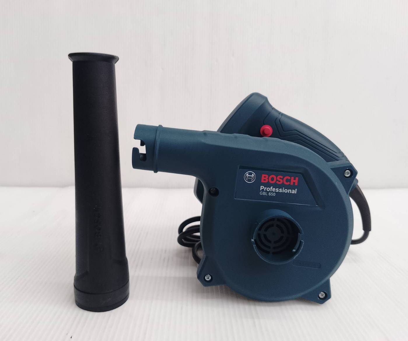 เครื่องเป่าลม GBL650 BOSCH