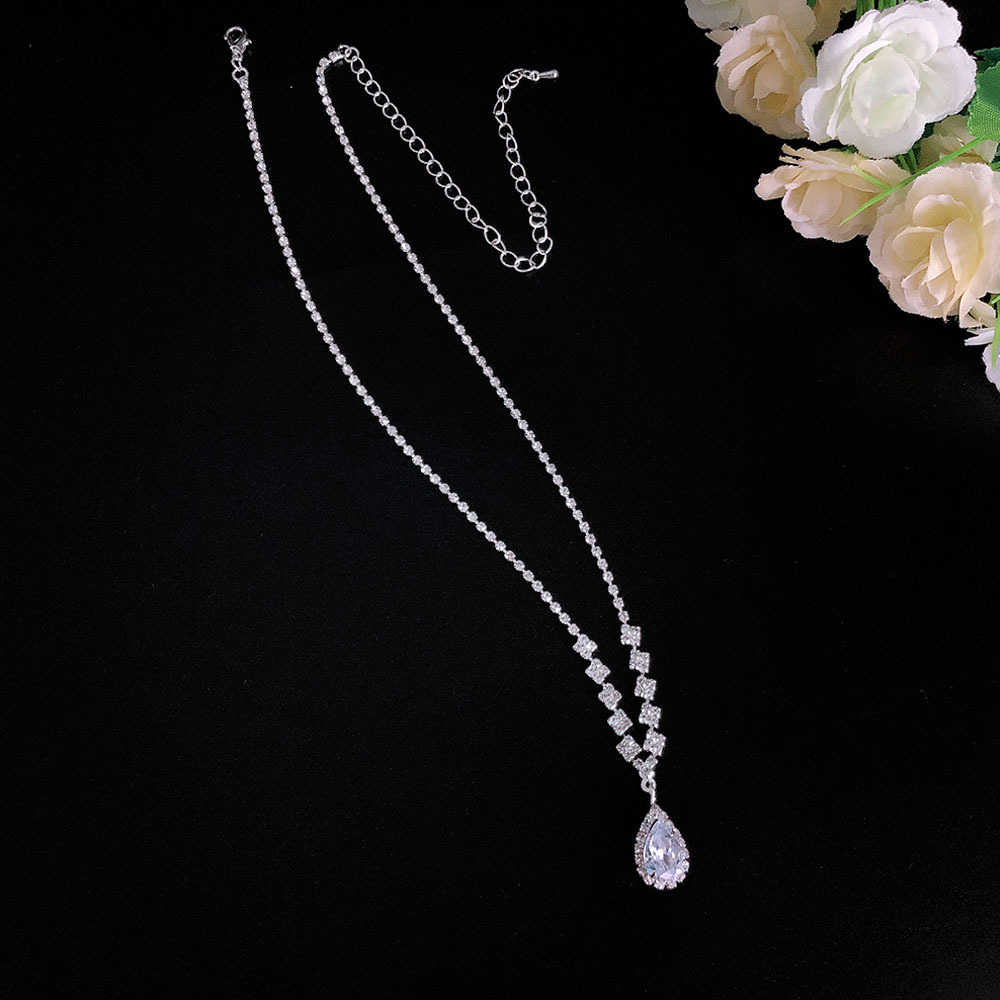 (พร้อมส่ง) สร้อยคอเพชร+ต่างหู 031 (เข็ม)