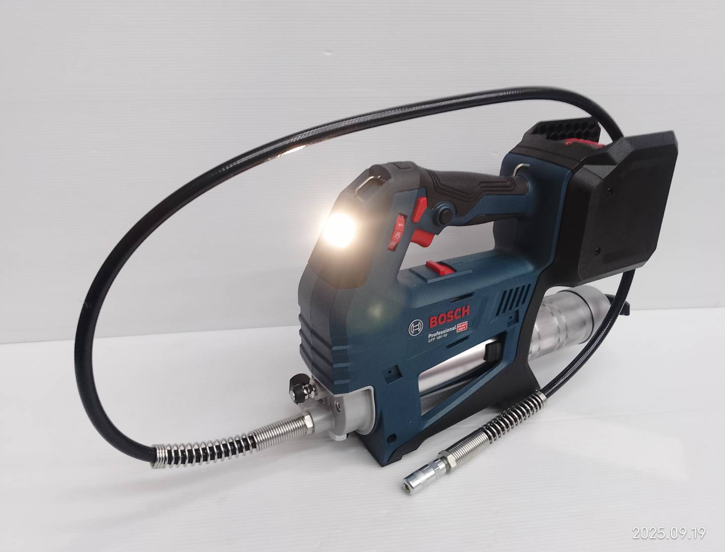 เครื่องอัดจาระบี18V GFP18V-10 BOSCH