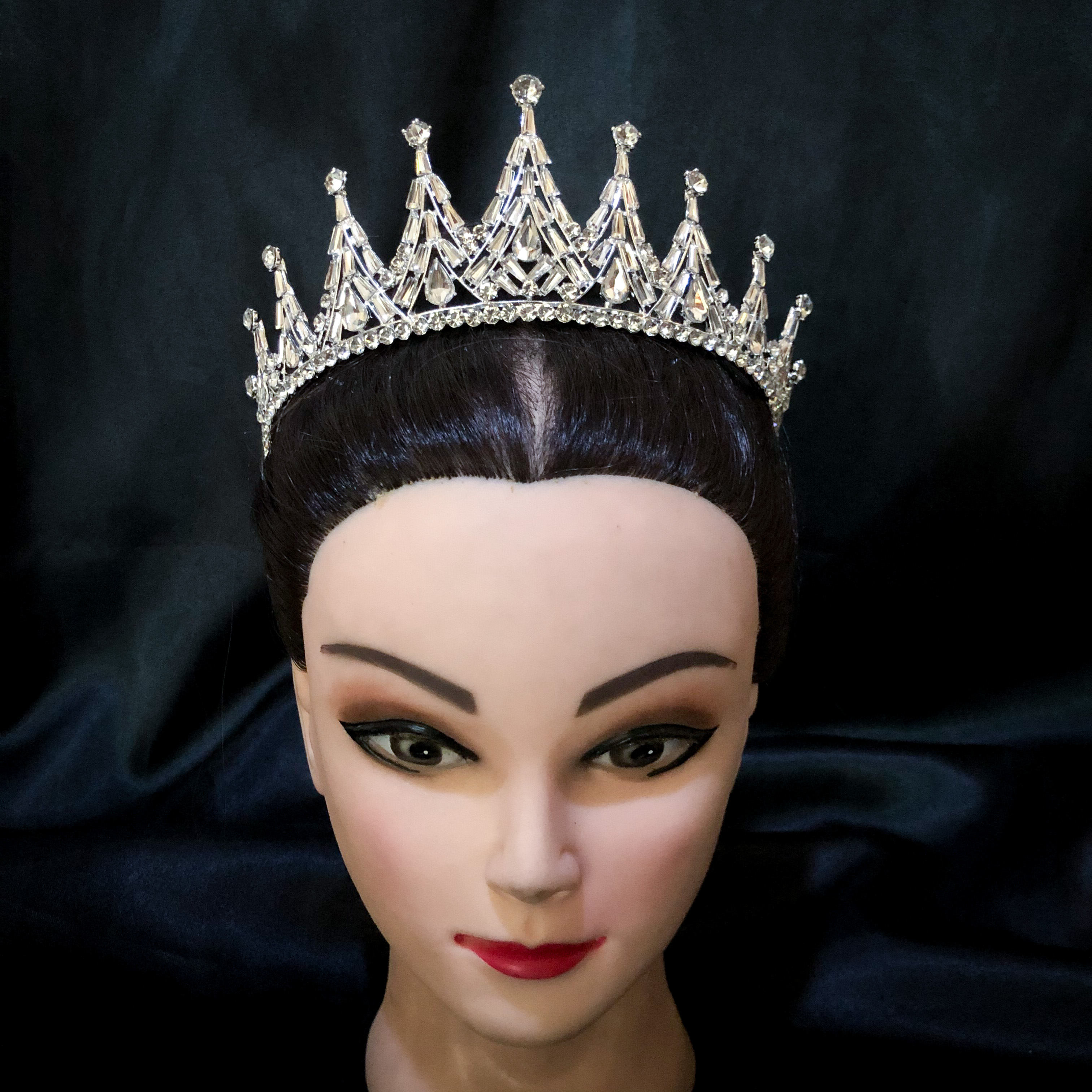 (พร้อมส่ง) เทียร่า 285 สีเงิน มงกุฎนางงาม มงกุฎเจ้าหญิง งานสวย ปราณีต QCเพชรทุกเม็ด สินค้าพร้อมส่งจากไทย