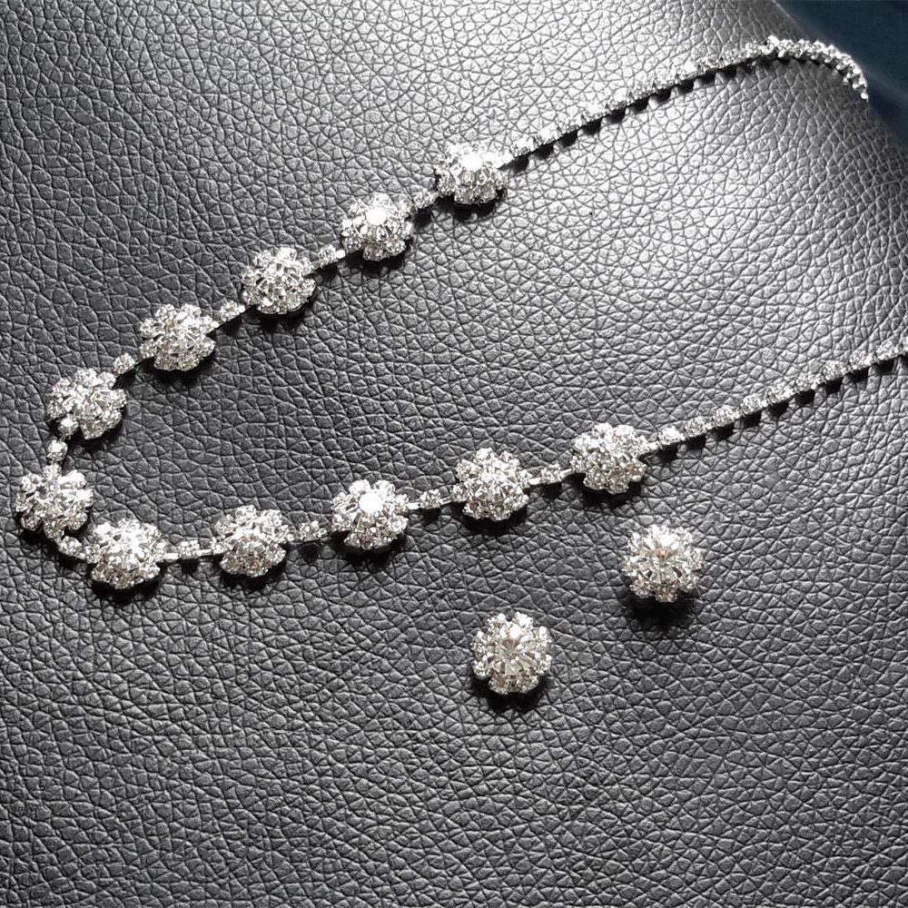 (พร้อมส่ง) สร้อยคอเพชร+ต่างหู 185 (เข็ม)