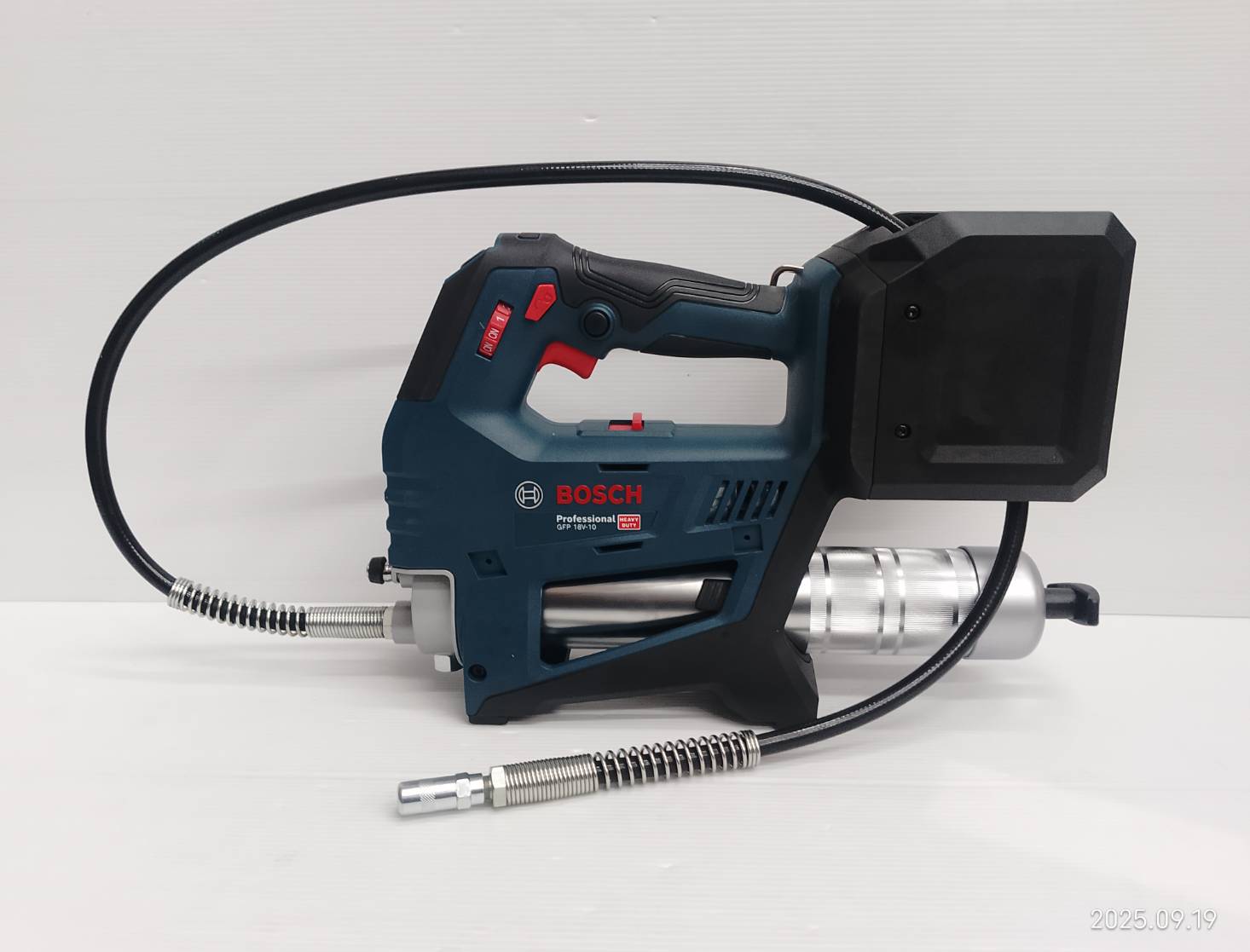 เครื่องอัดจาระบี18V GFP18V-10 BOSCH