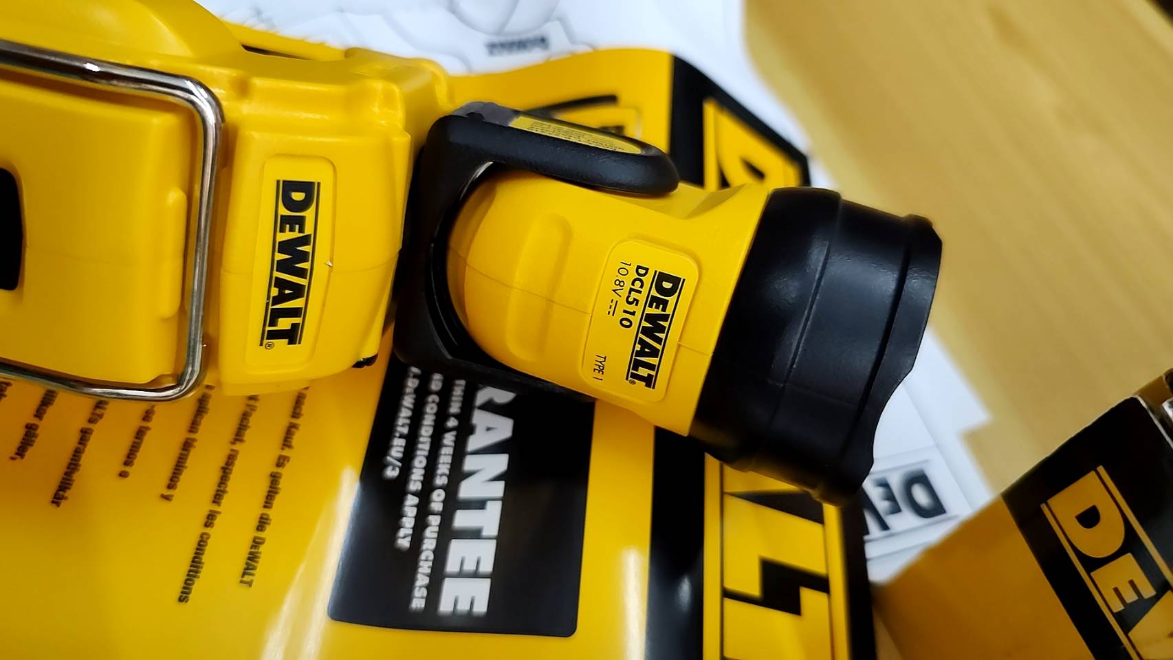 ไฟฉายLED12V DCL510N DEWALT