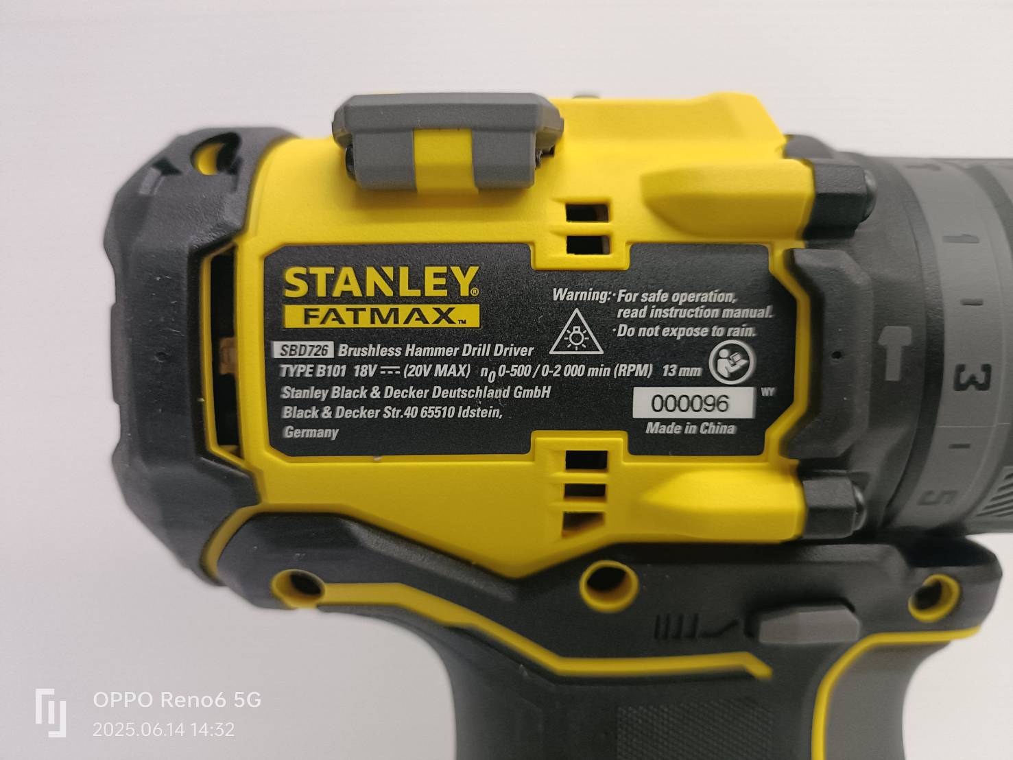 STANLEY สว่านกระแทกไร้สายไร้แปรงถ่านV20 SBD726M1K-B1