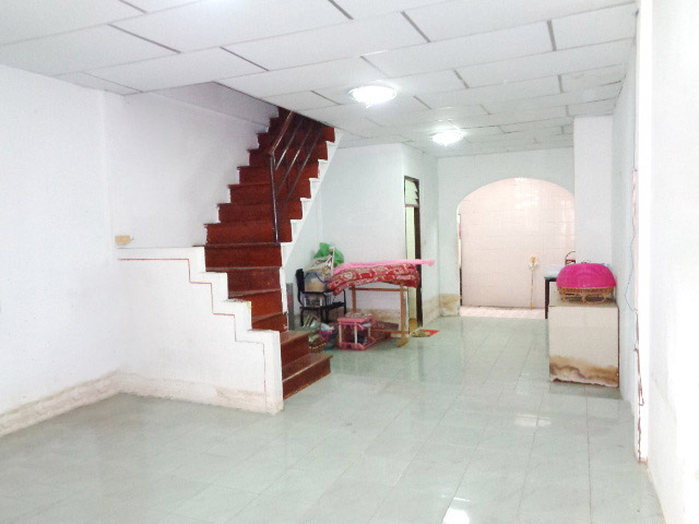 🚩 H1247 ขายทาวน์เฮ้าส์ หมู่บ้านเสนาวิลล่า4 ต่อเติมระเบียง ซอยพระยาสุเรนทร์40 มีนบุรี