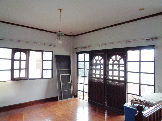 H1196 ขายบ้านเดี่ยว 115 ตารางวา ซอยรามอินทรา6/1 จากถนนใหญ่เข้าซอยมาเพียง 400 เมตร ใกล้รถไฟฟ้าสายสีชมพู สถานีลาดปลาเค้า