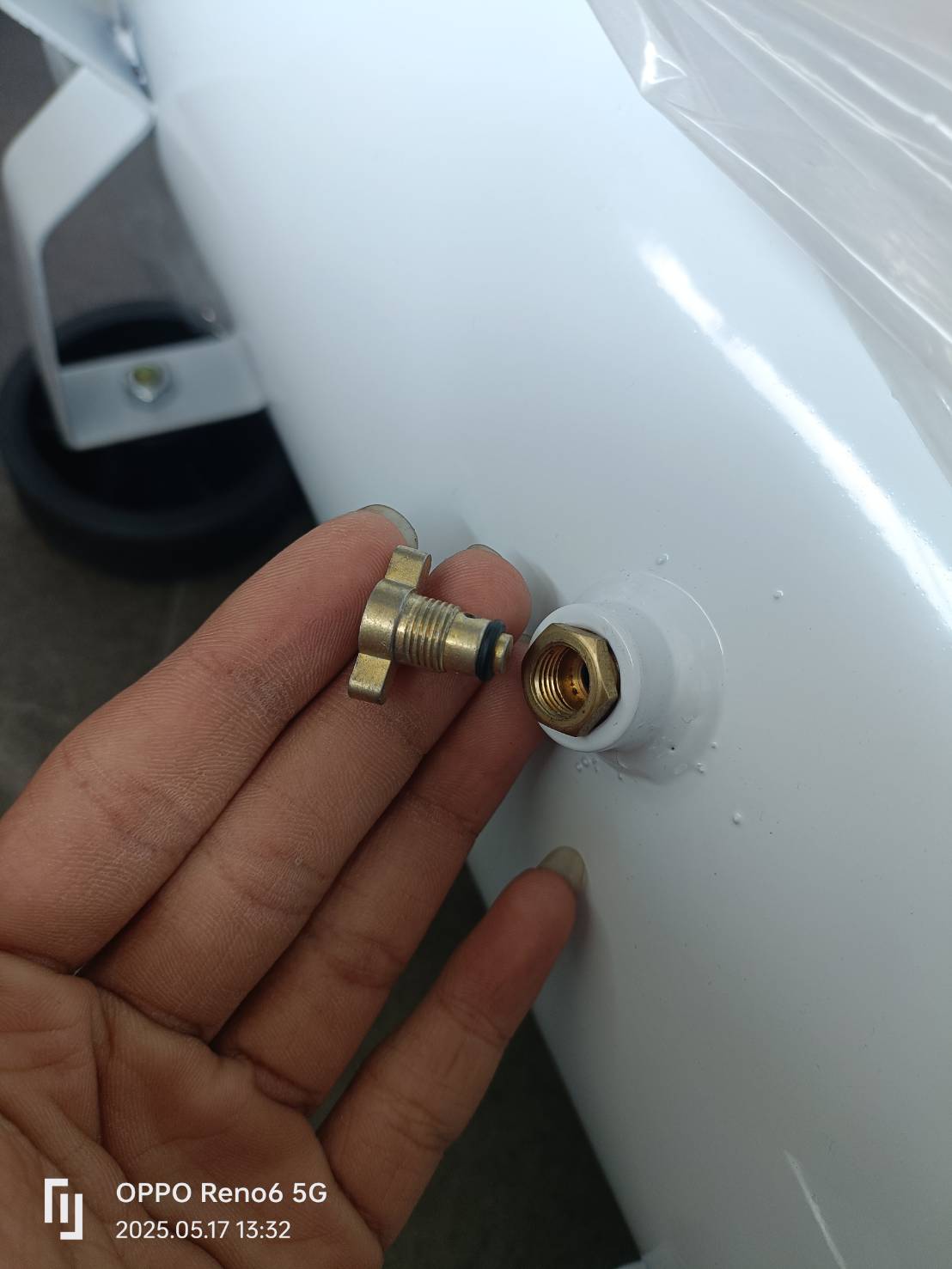 ก๊อกปล่อยน้ำถังลม ขนาด12.2มม.