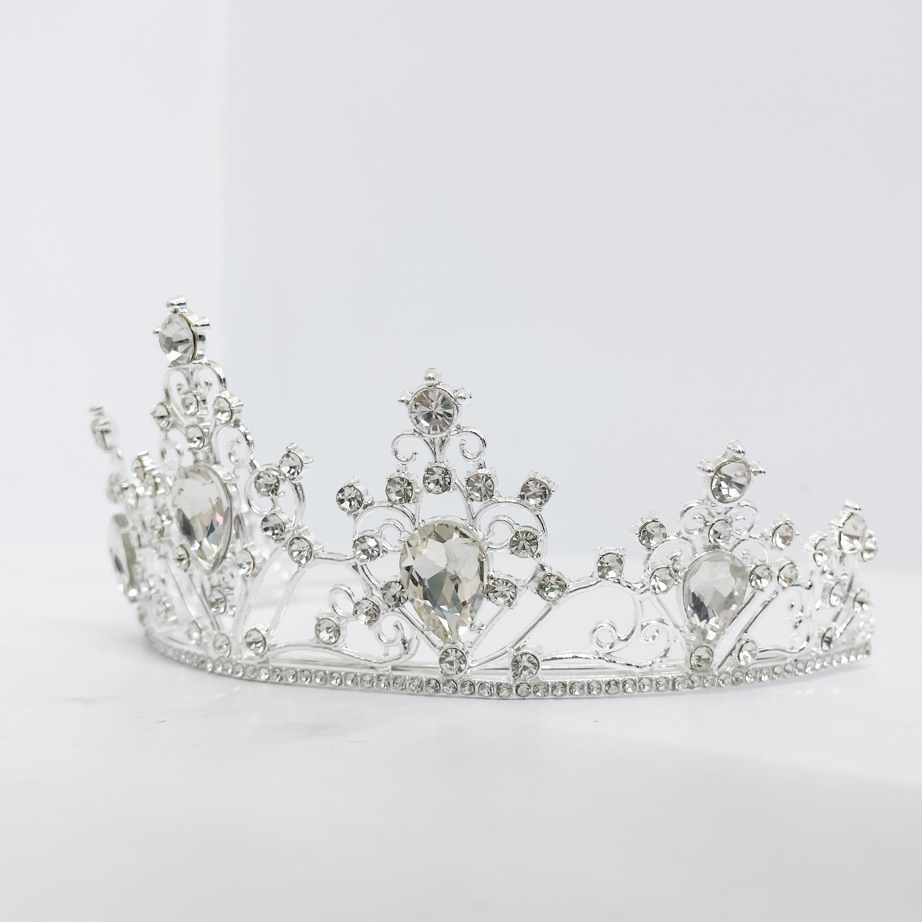 (พร้อมส่ง) เทียร่า 319 สีเงิน มงกุฎนางงาม มงกุฎเจ้าหญิง งานสวย ปราณีต QCเพชรทุกเม็ด สินค้าพร้อมส่งจากไทย