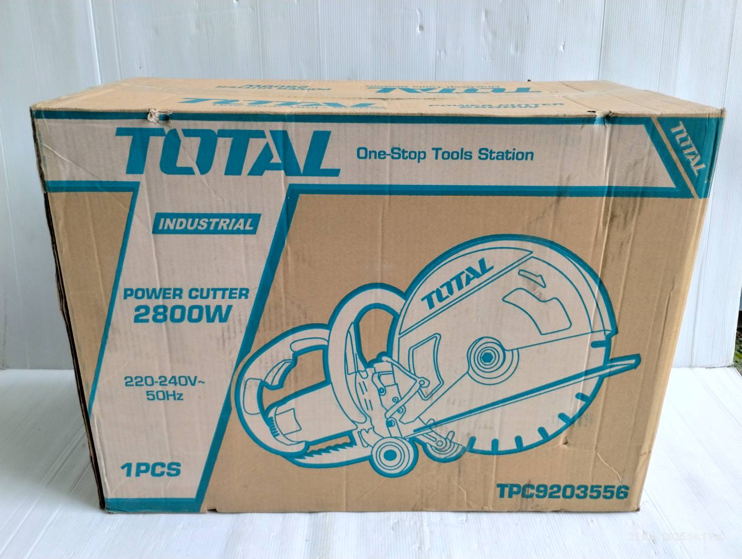 TOTAL เครื่องตัดคอนกรีต14" 2800w รุ่น TPC9203556