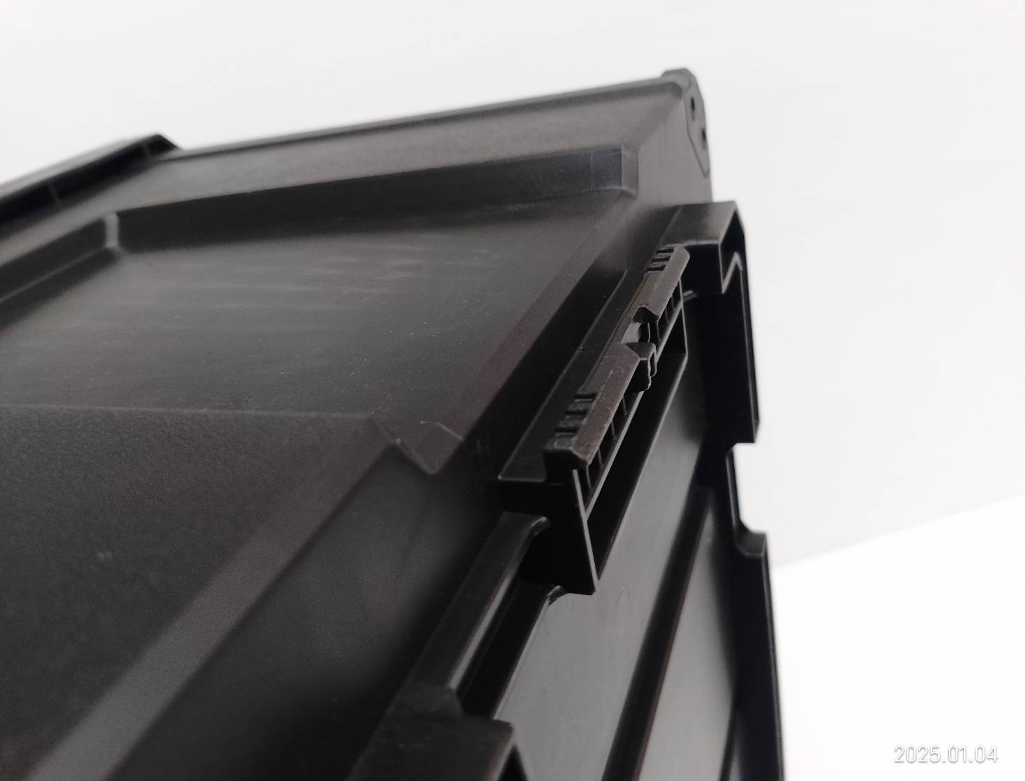 กล่องเก็บเครื่องมืออเนกประสงค์ ไซส์ M OSMMS23103 OSUKA