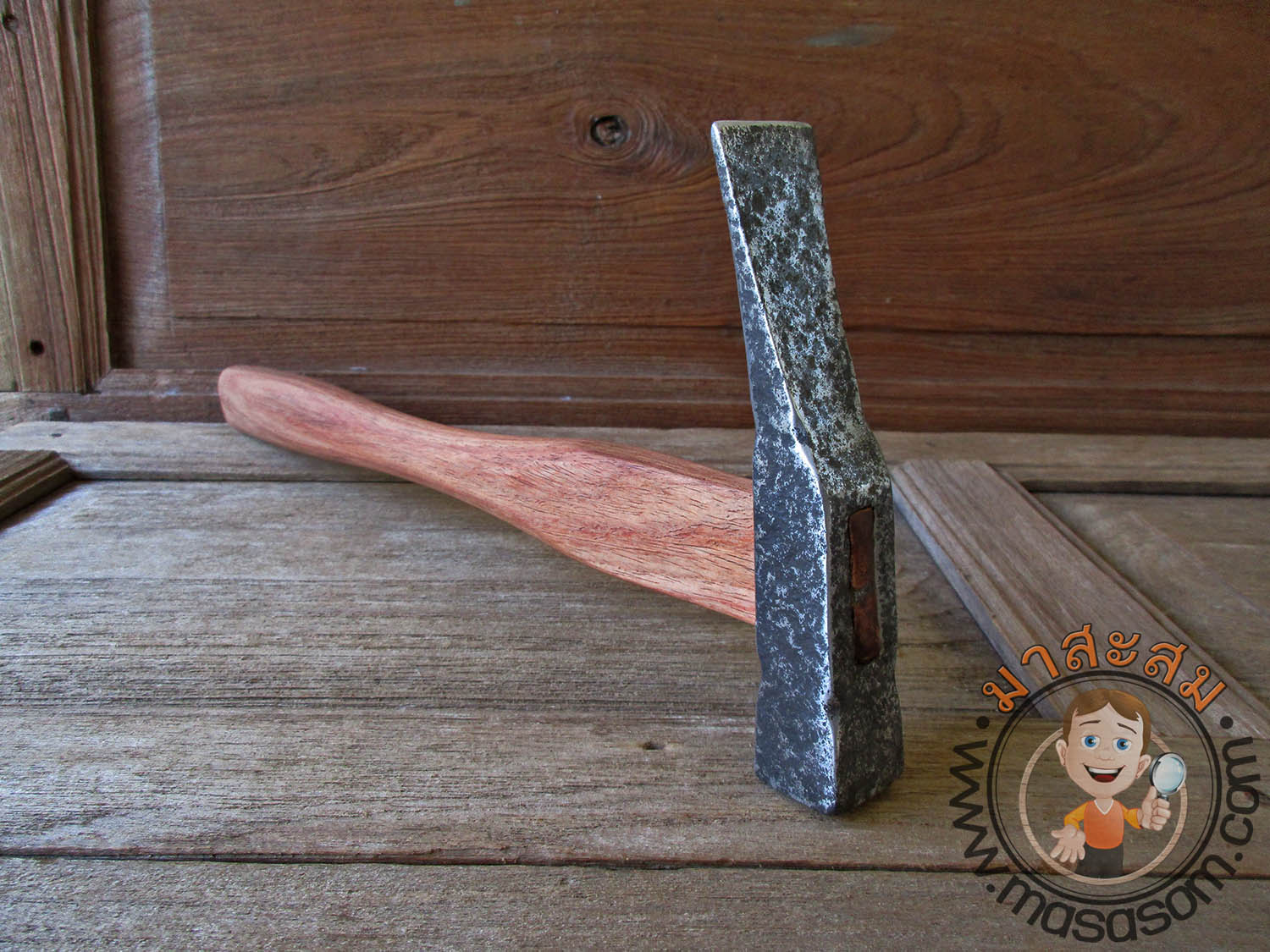 ค้อนเหล็กเก่า