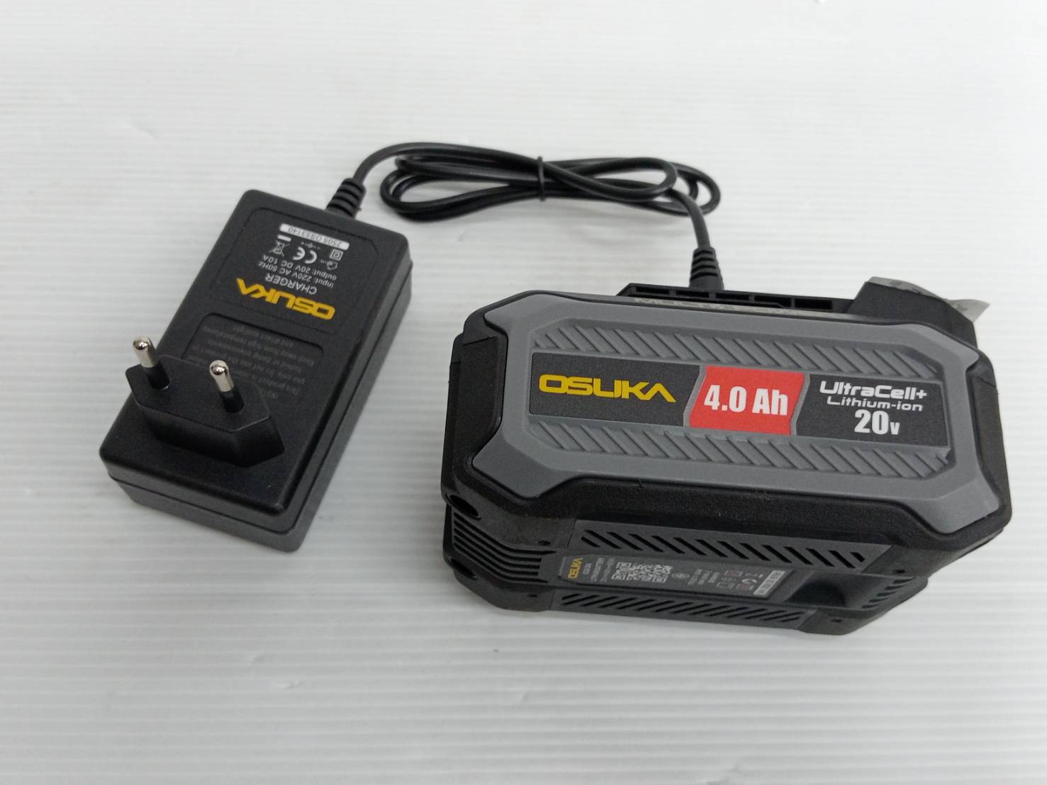 เครื่องดูดฝุ่นแบบกล่อง OCVC882-M1 OSUKA