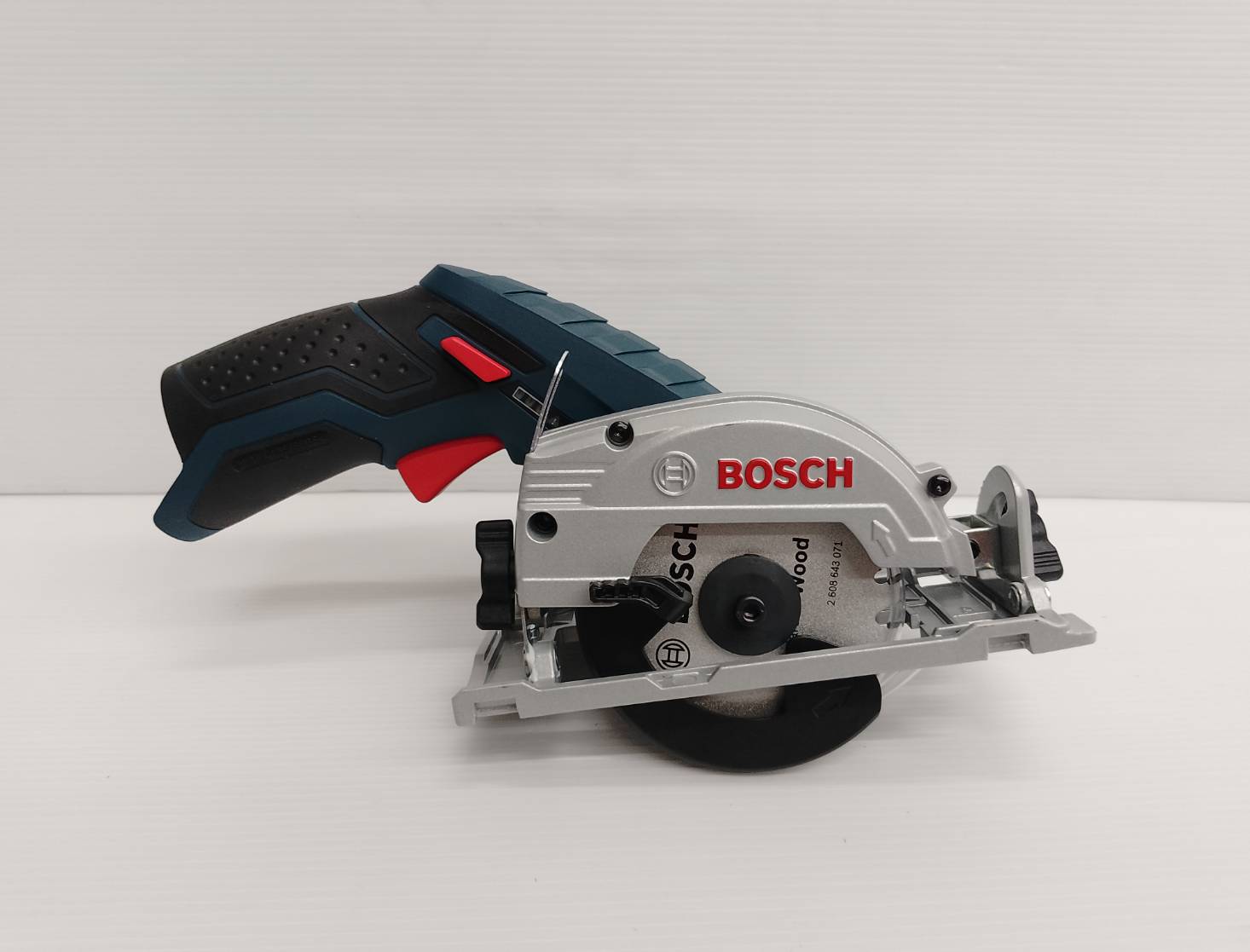 เลื่อยวงเดือน3"ไร้สาย GKS12V-Li BOSCH SOLO