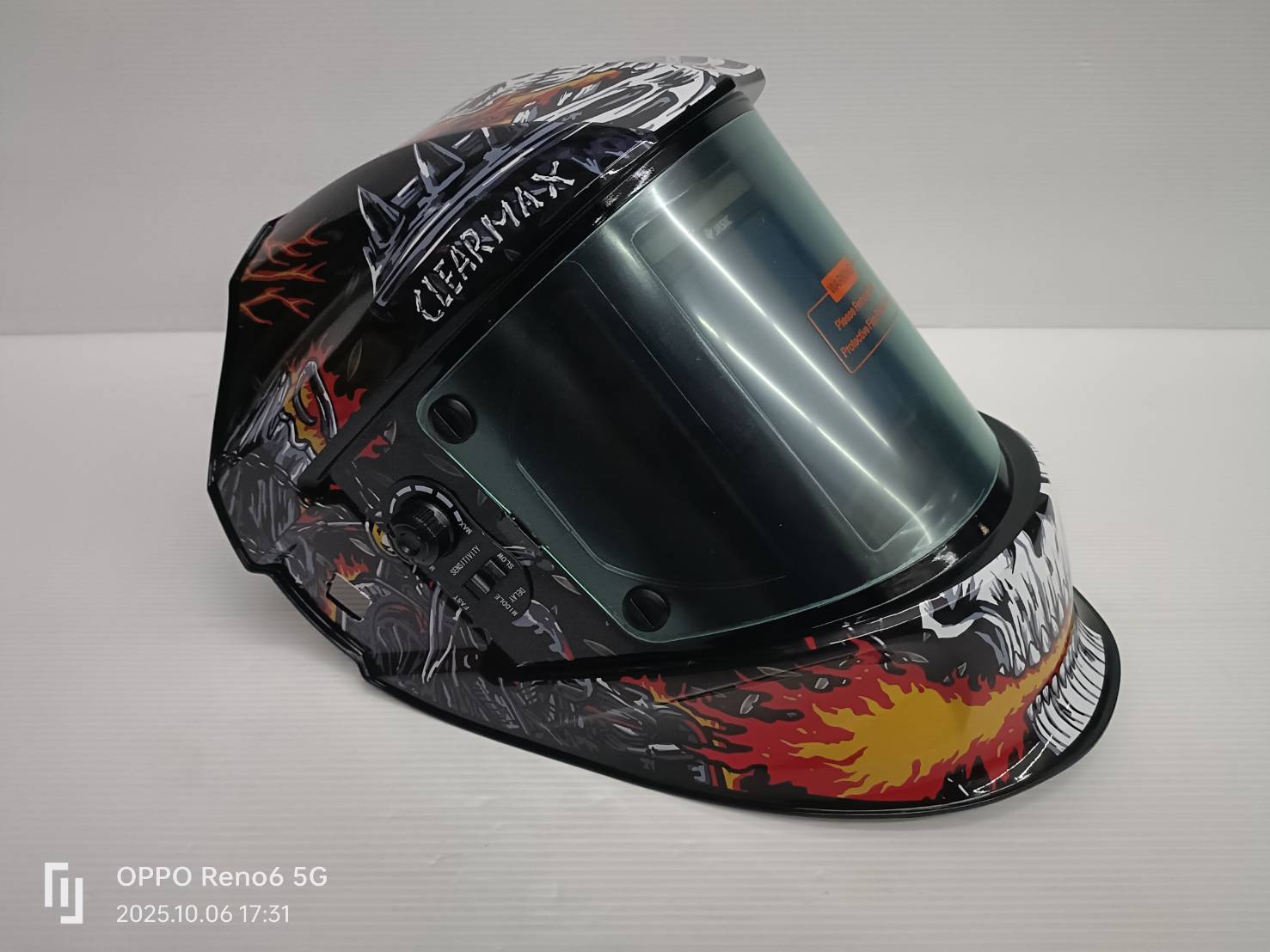 หน้ากากปรับแสงอัตโนมัติ JASIC รุ่น LY800J มีโหมดเครื่องเจียร