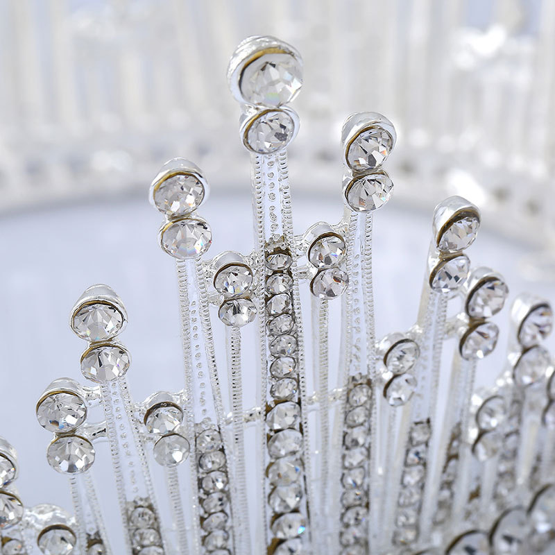 (พร้อมส่ง) มงกุฎ 037 สีเงิน รุ่นเพชร มงกุฎนางงาม มงกุฎประกวด งานสวย งานคุณภาพ