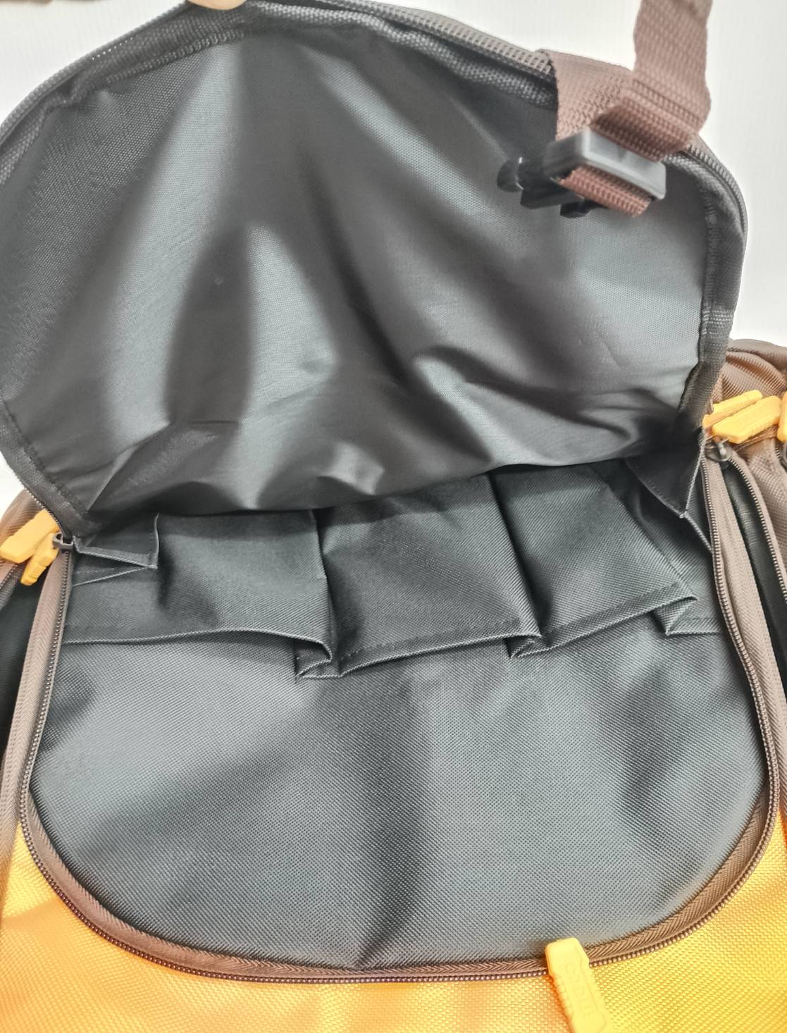 กระเป๋าเป้สพายหลัง HBP01028 INGCO