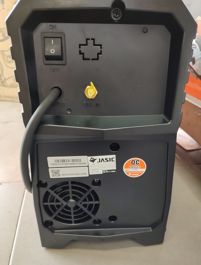 เครื่องเชื่อมไฟฟ้า MIG160D+ JASIC