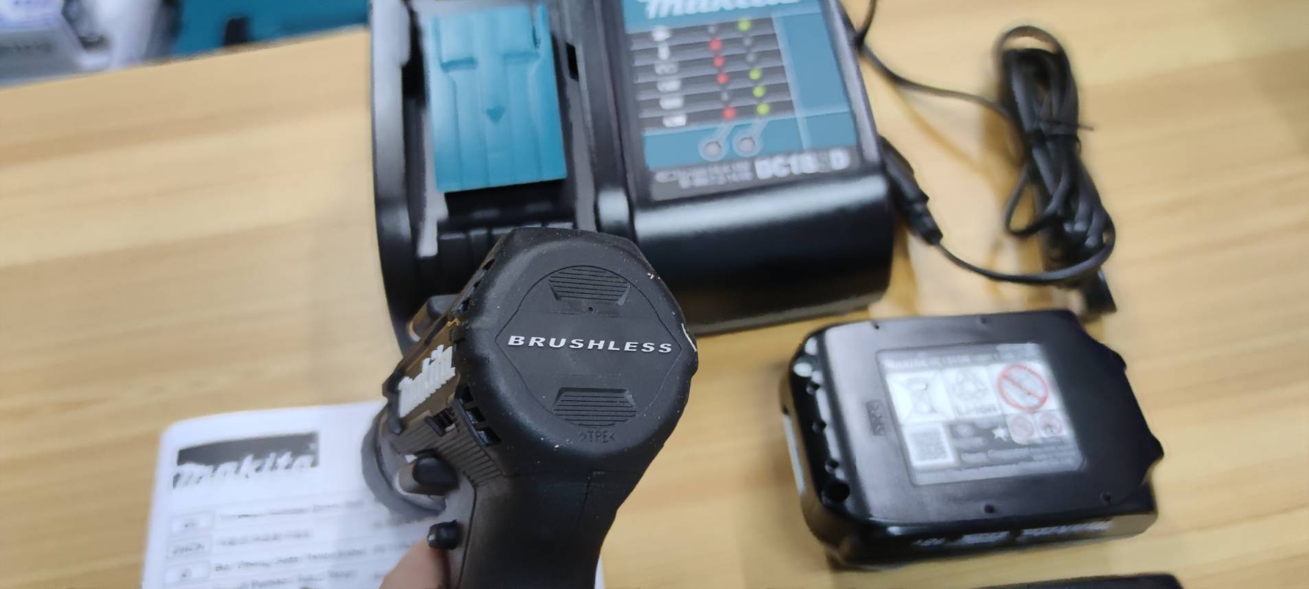 สว่านกระแทก18V DHP487YX2B MAKITA