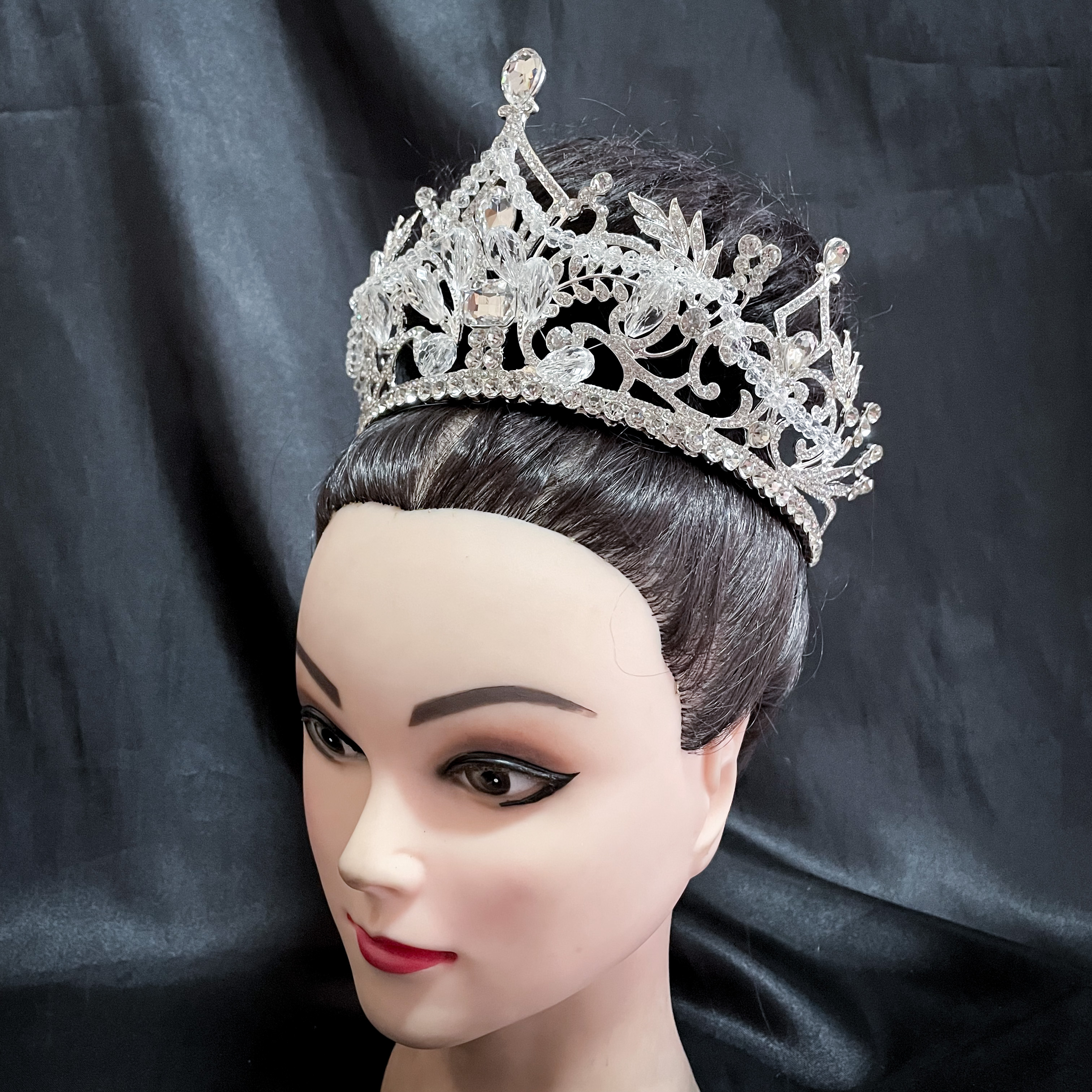 (พร้อมส่ง) เทียร่า 305 สีเงิน มงกุฎนางงาม งานสวย ปราณีต QCเพชรทุกเม็ด สินค้าพร้อมส่งจากไทย